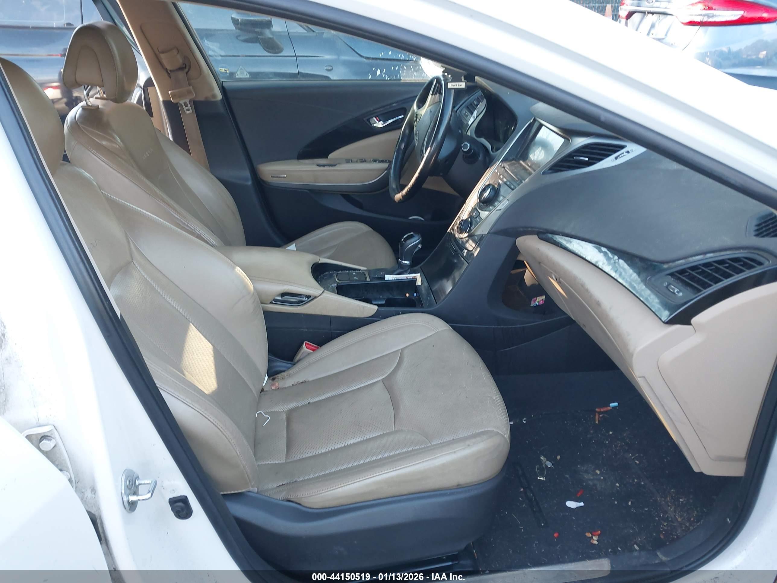 HYUNDAI AZERA image 5