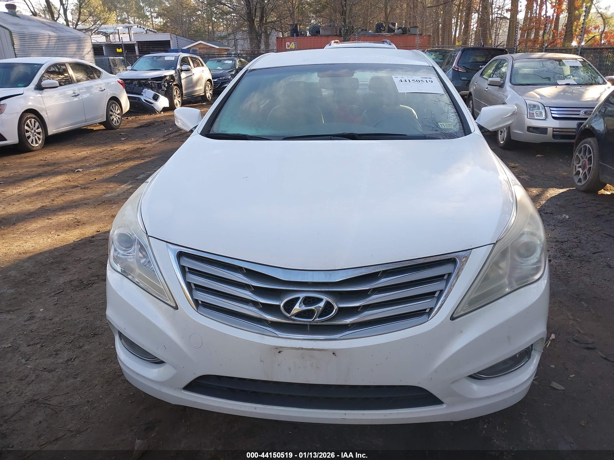 HYUNDAI AZERA image 6