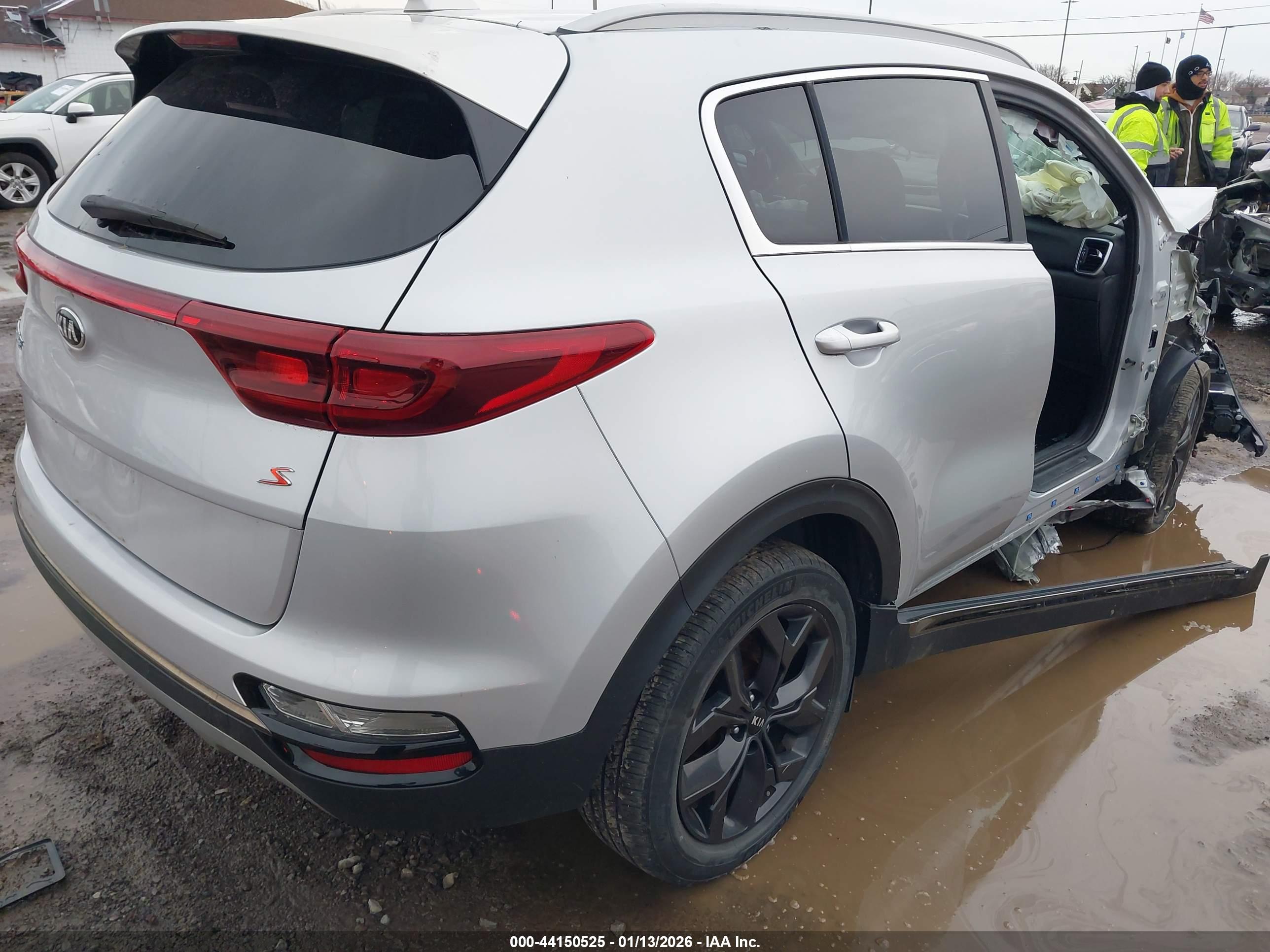 KIA SPORTAGE image 4