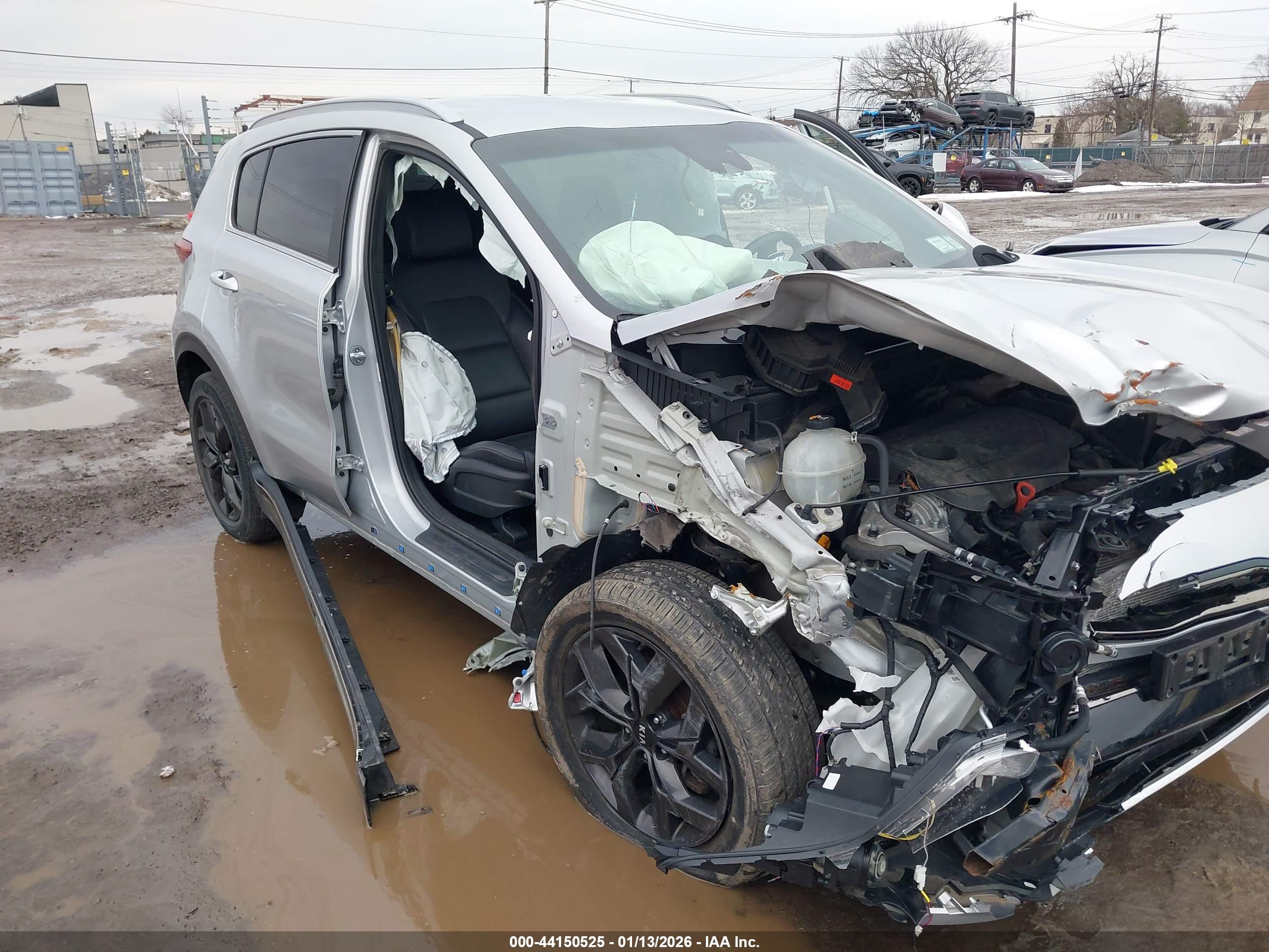 KIA SPORTAGE image 6