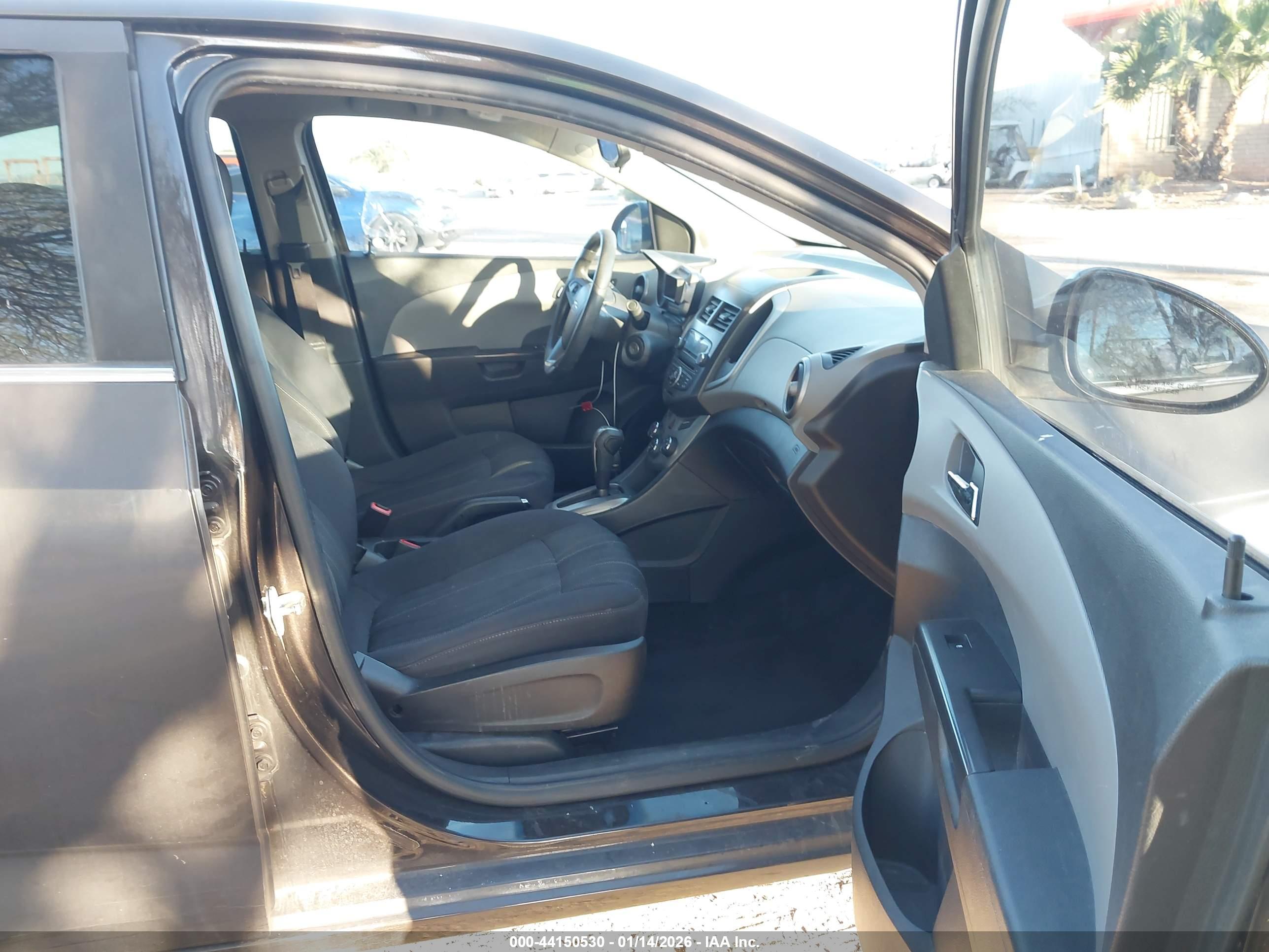 CHEVROLET SONIC image 5