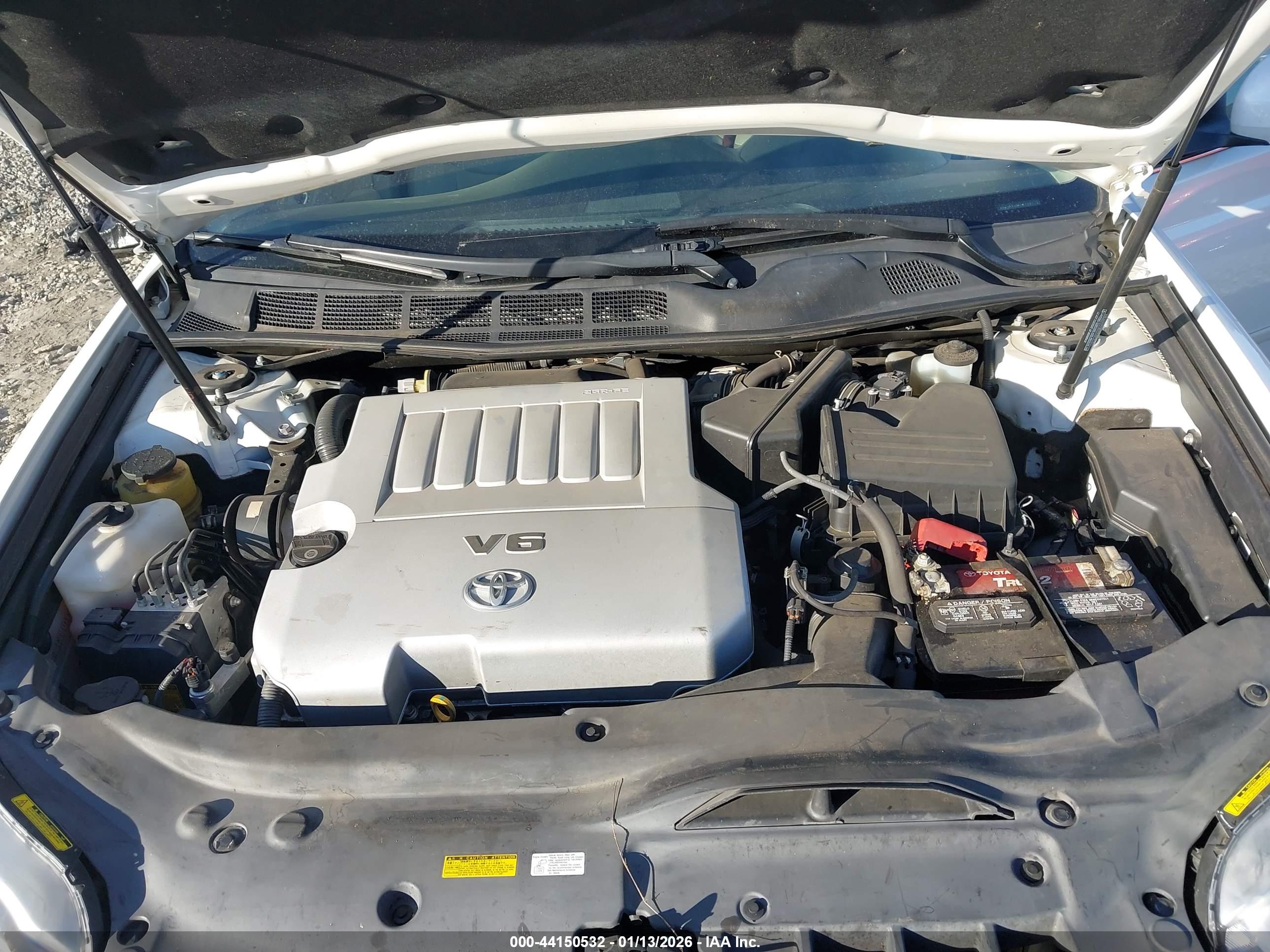 TOYOTA AVALON image 10