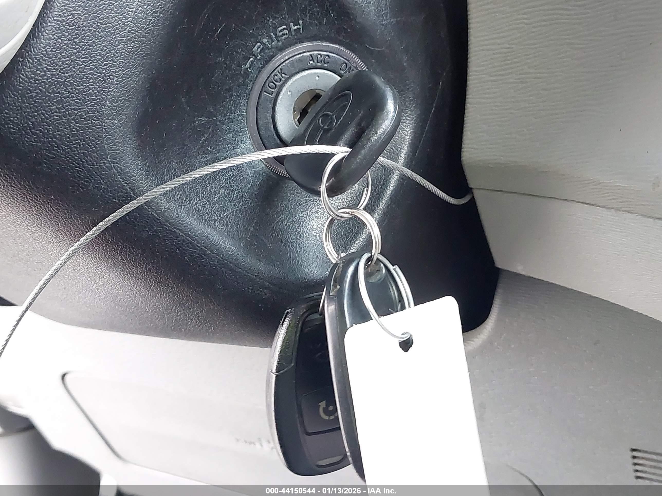 TOYOTA SIENNA image 11