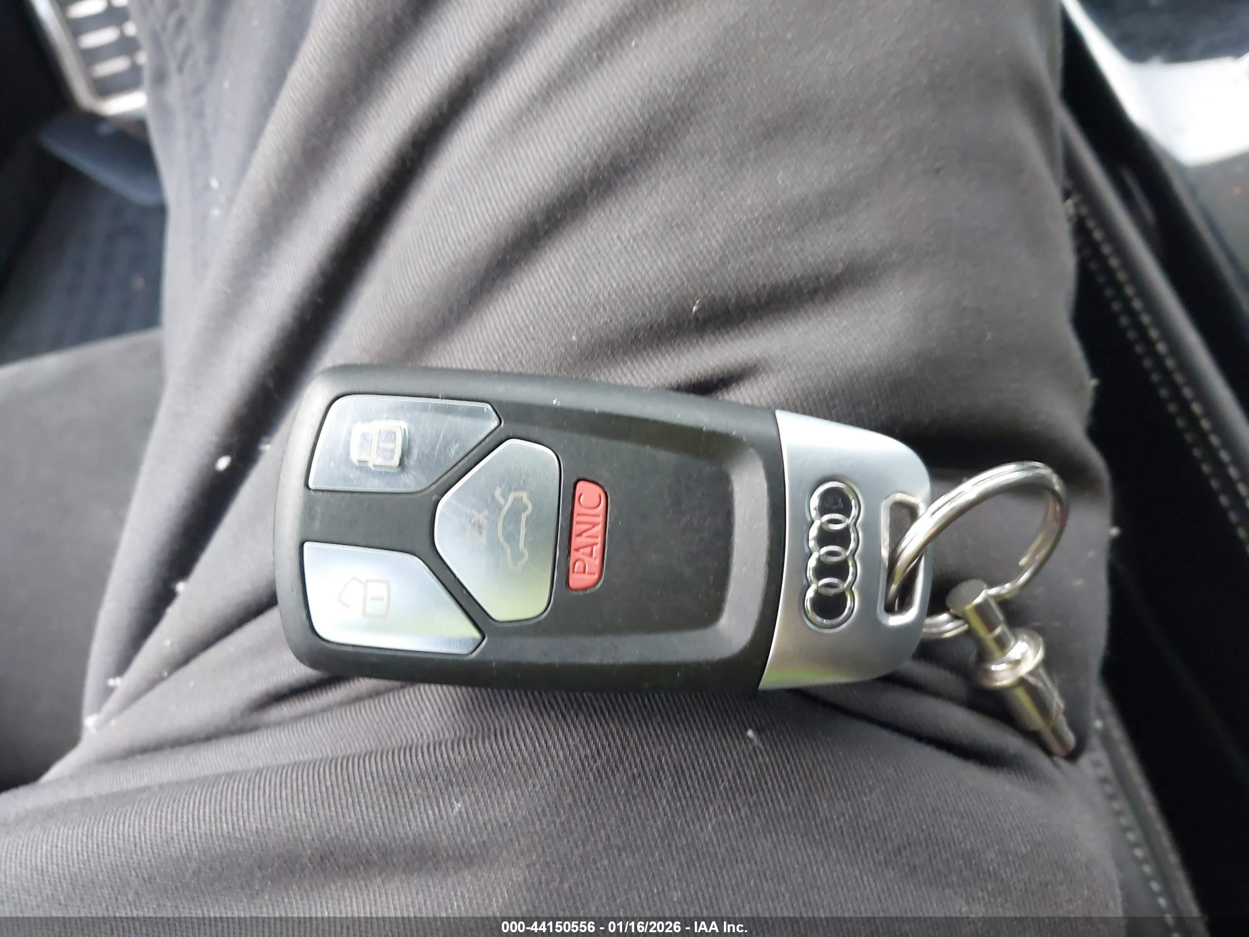 AUDI S4 image 11