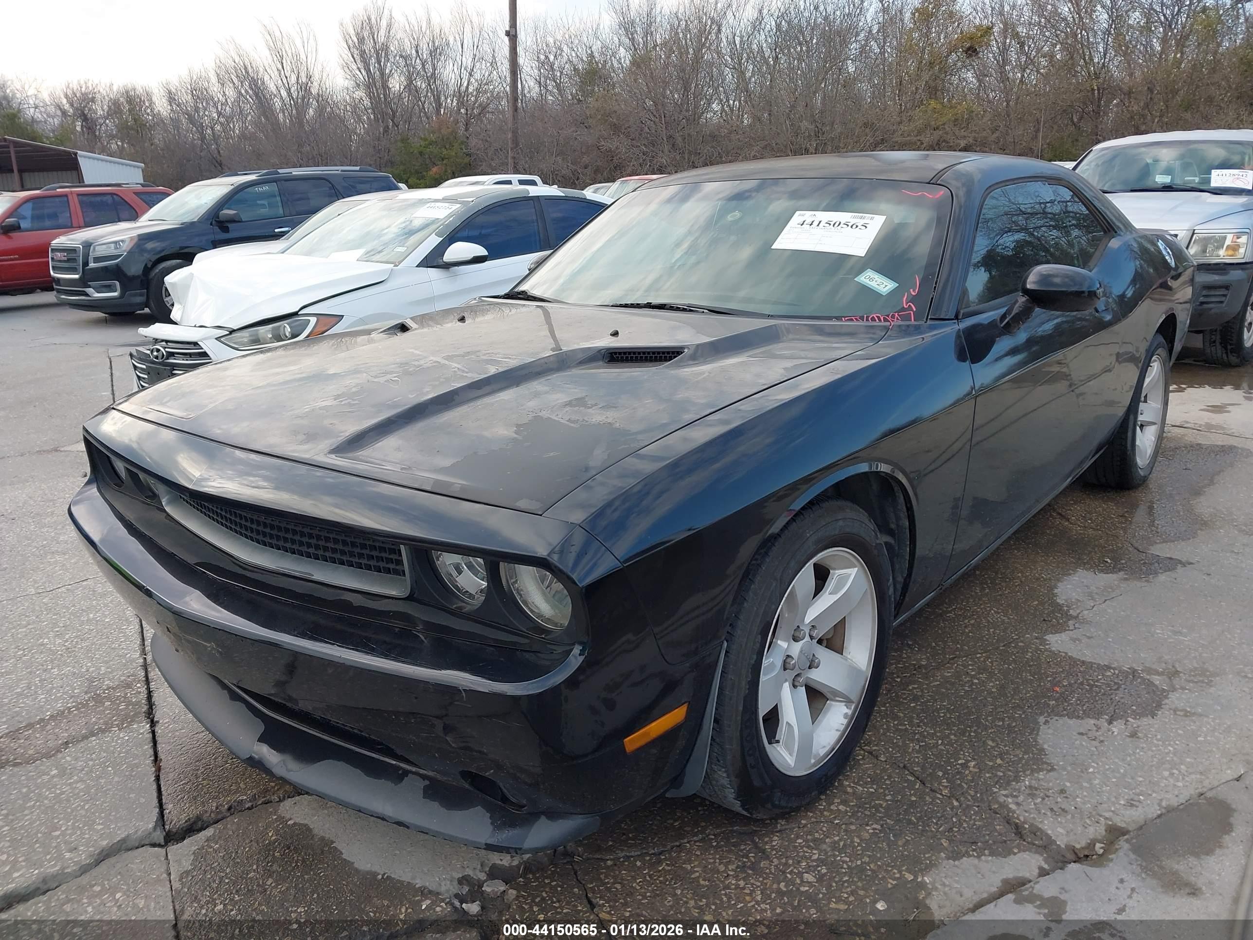 DODGE CHALLENGER image 2