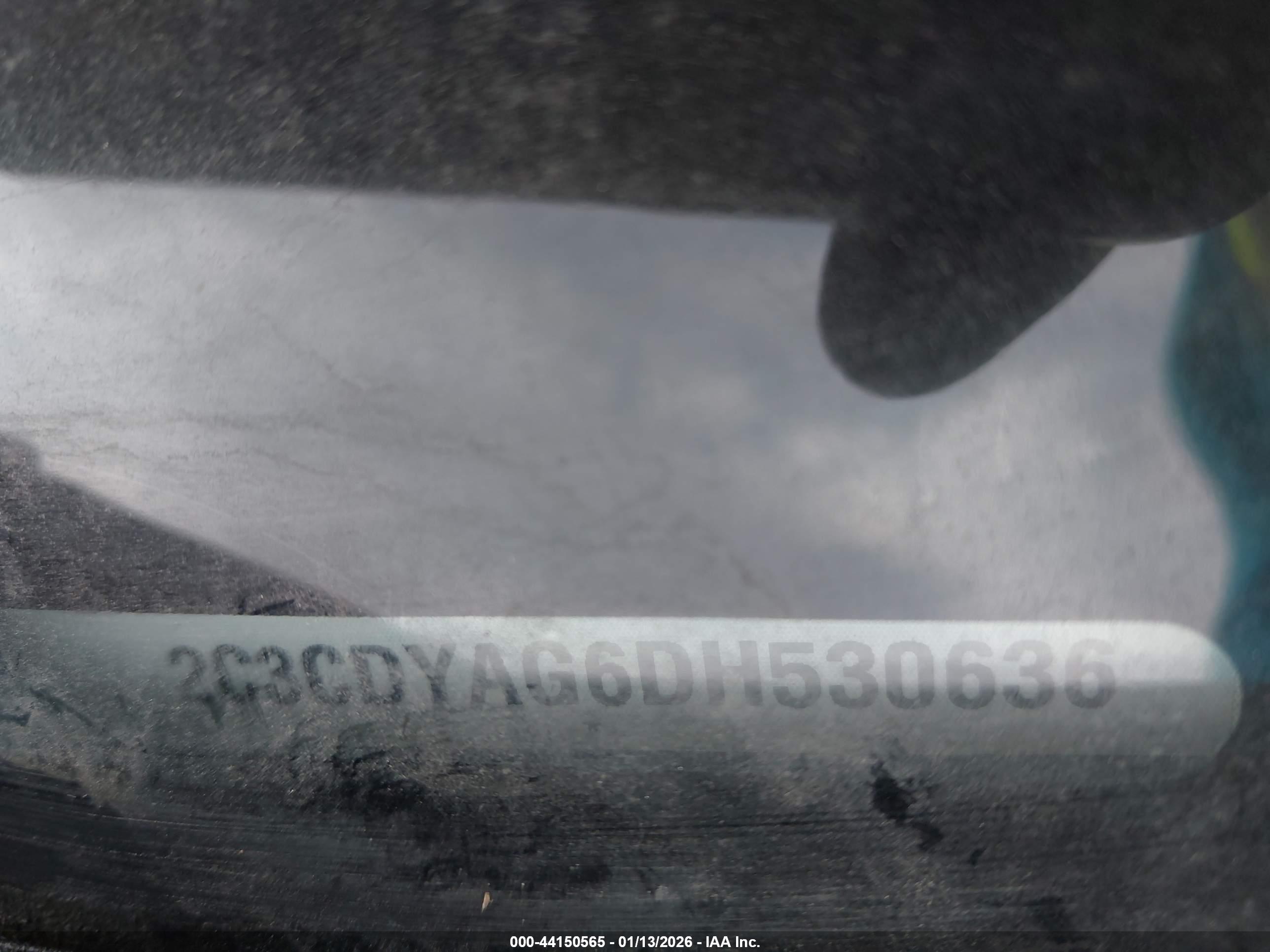 DODGE CHALLENGER image 9