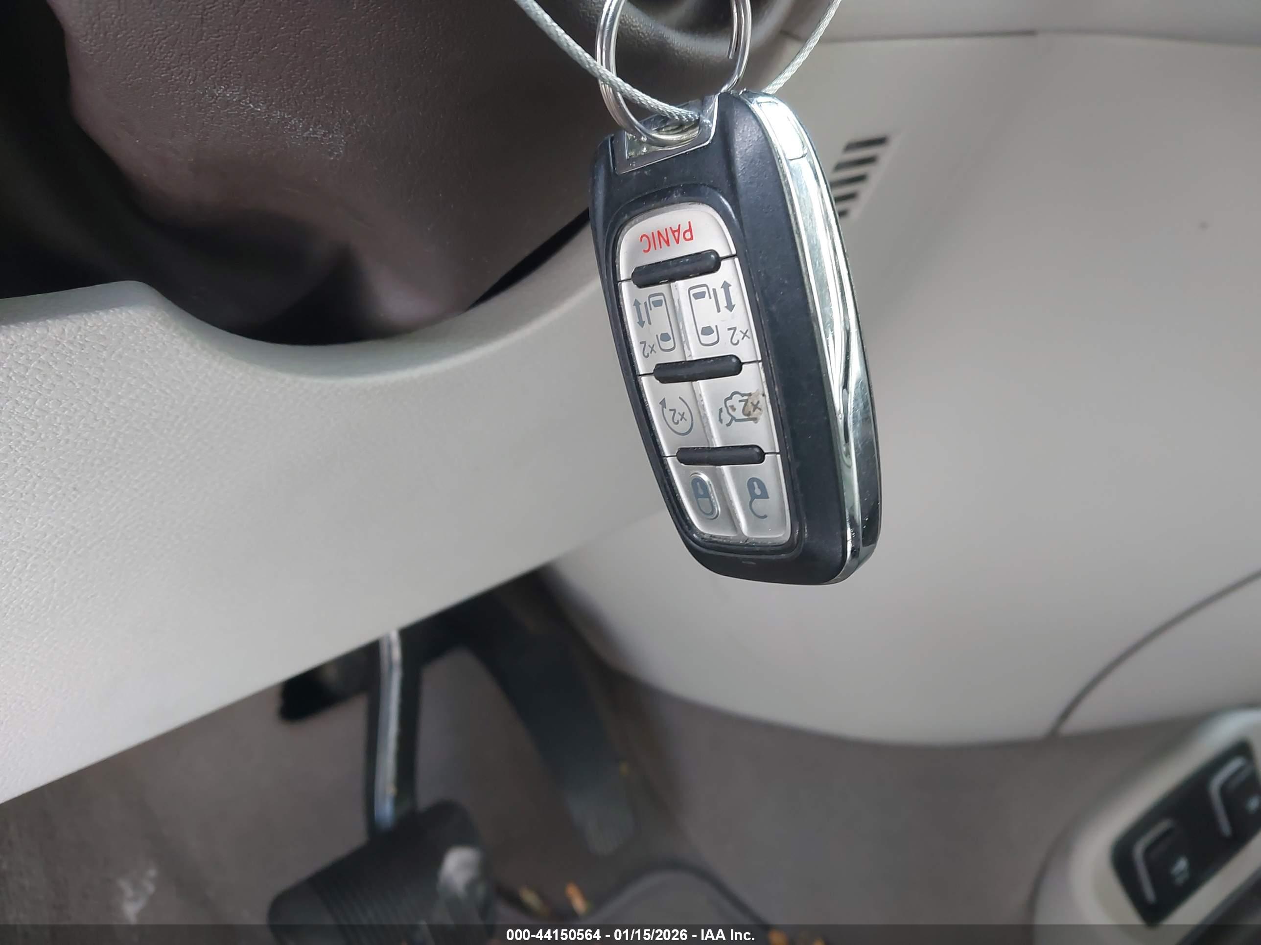 CHRYSLER PACIFICA image 11