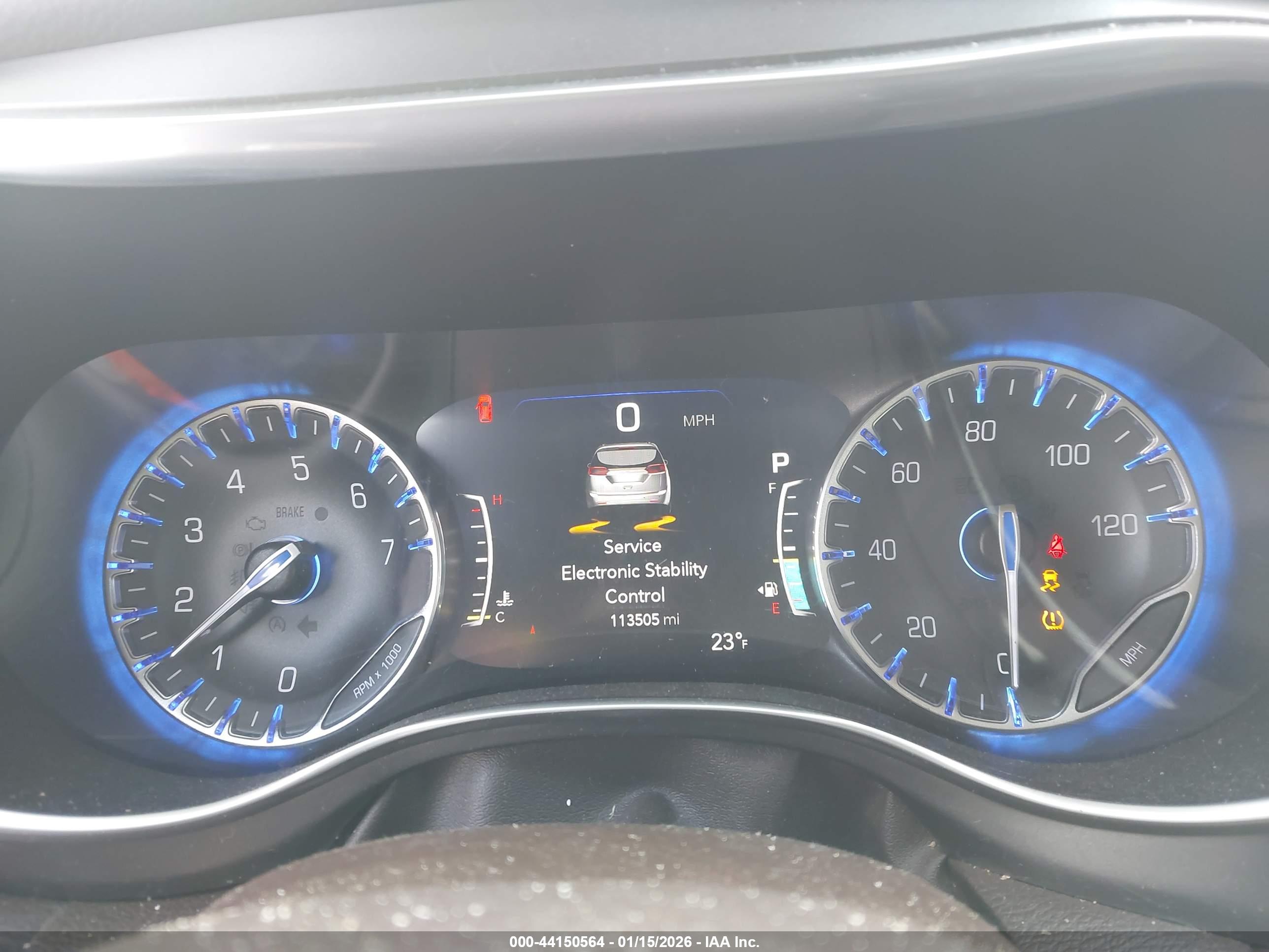 CHRYSLER PACIFICA image 7