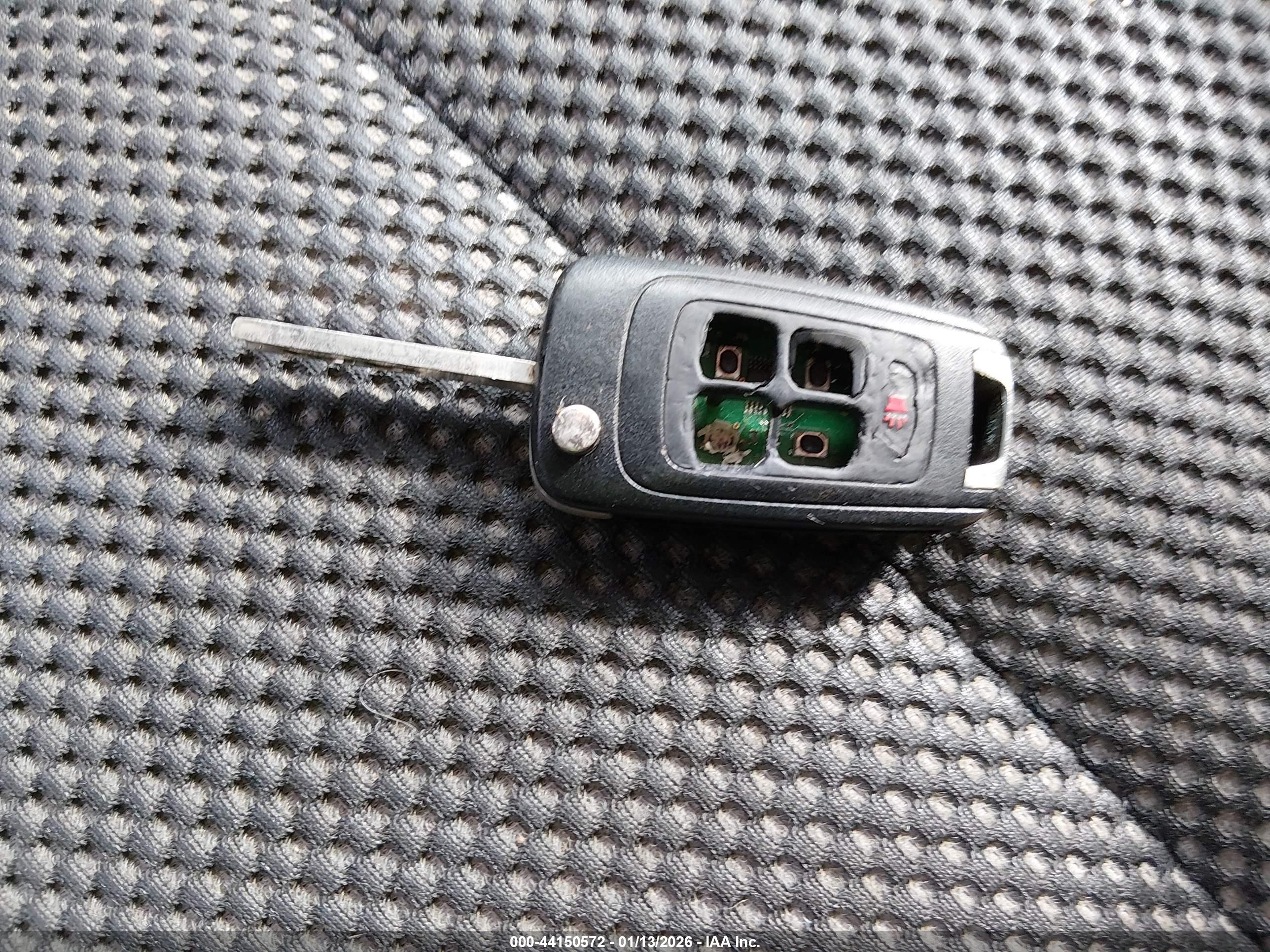 CHEVROLET EQUINOX image 11