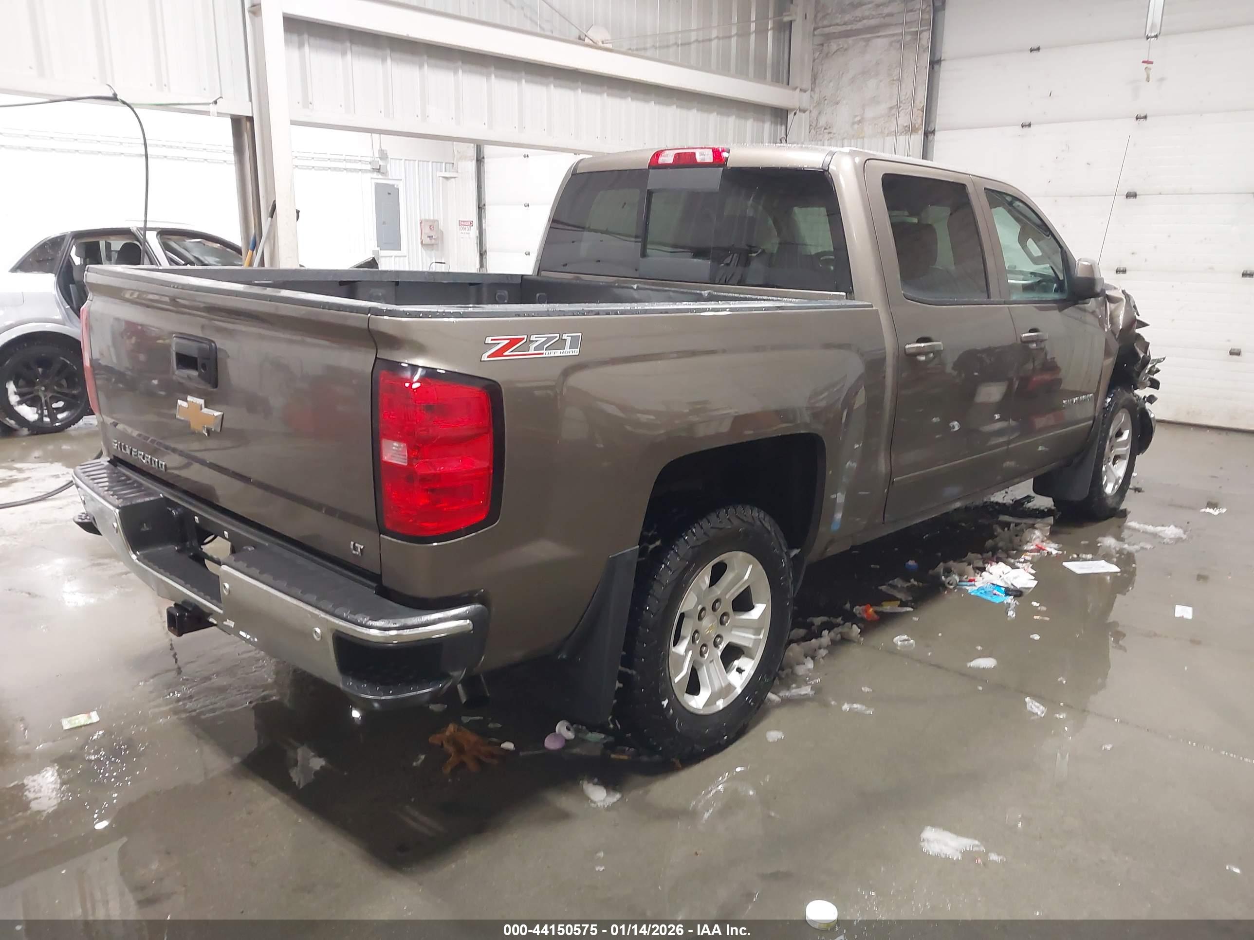 CHEVROLET SILVERADO image 4