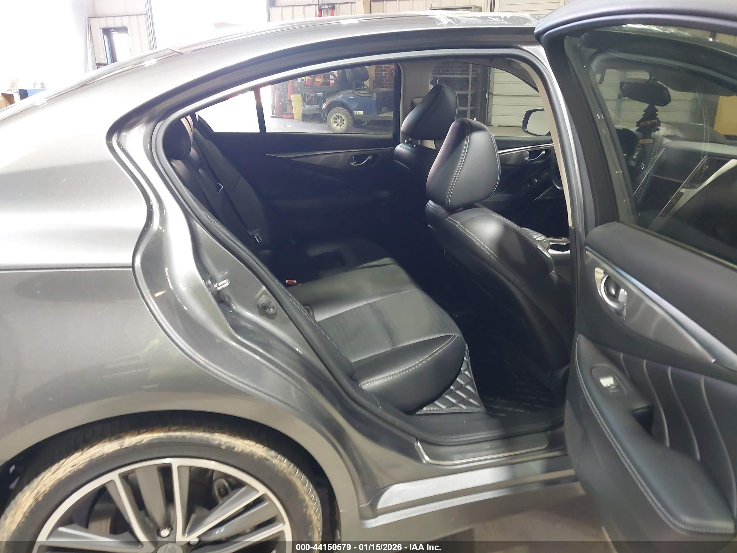 INFINITI Q50 image 8