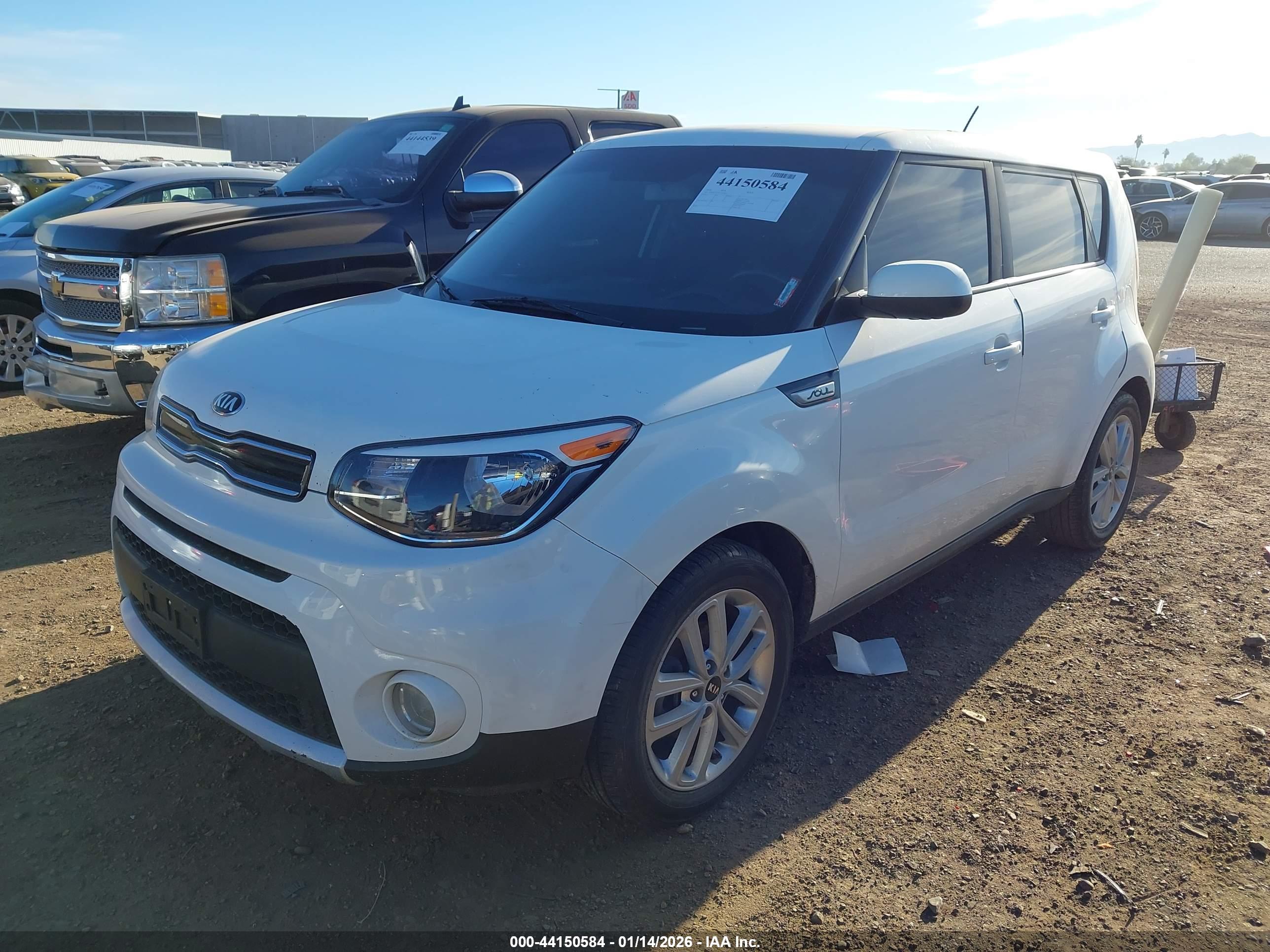 KIA SOUL image 2