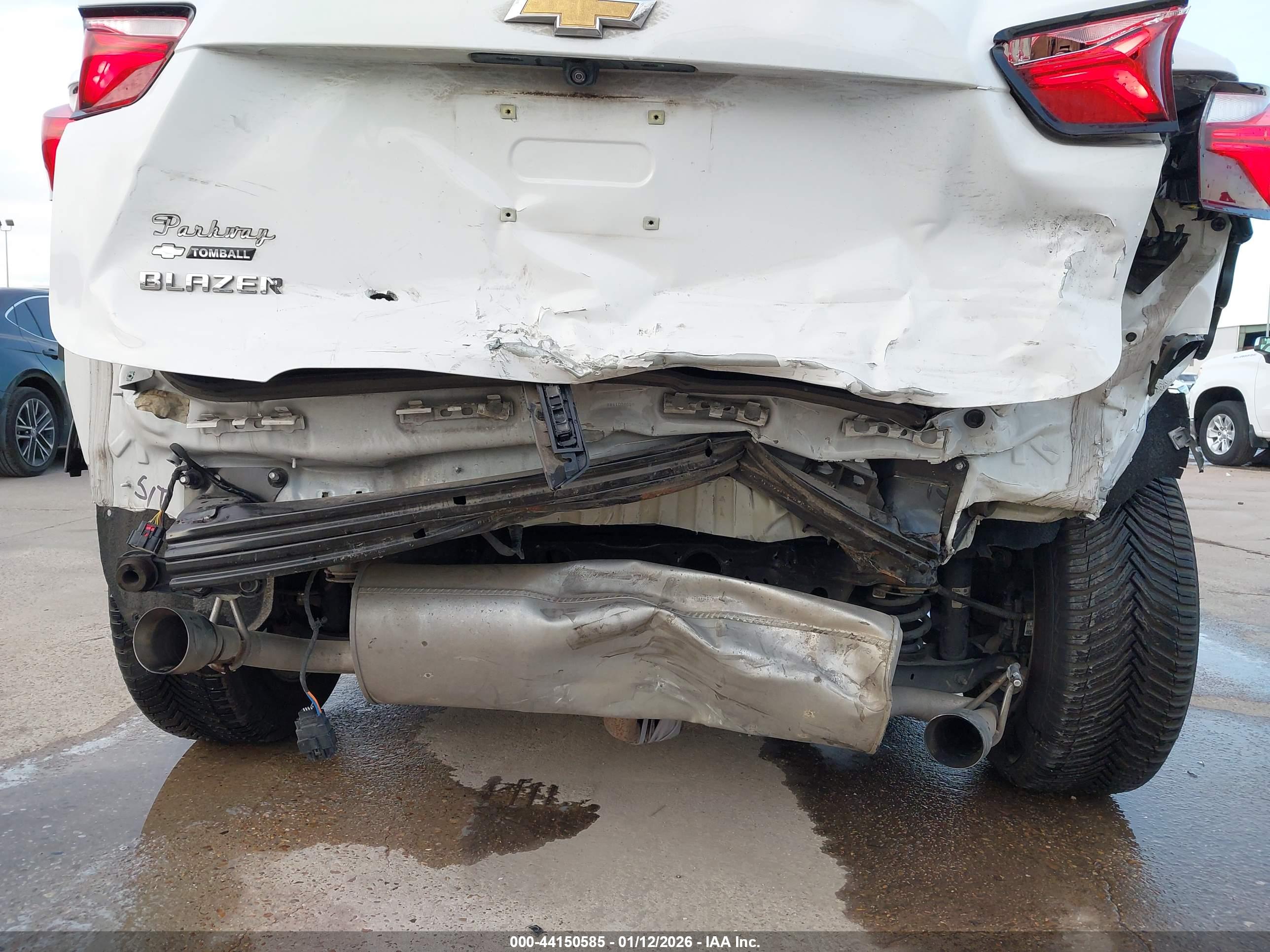 CHEVROLET BLAZER image 6