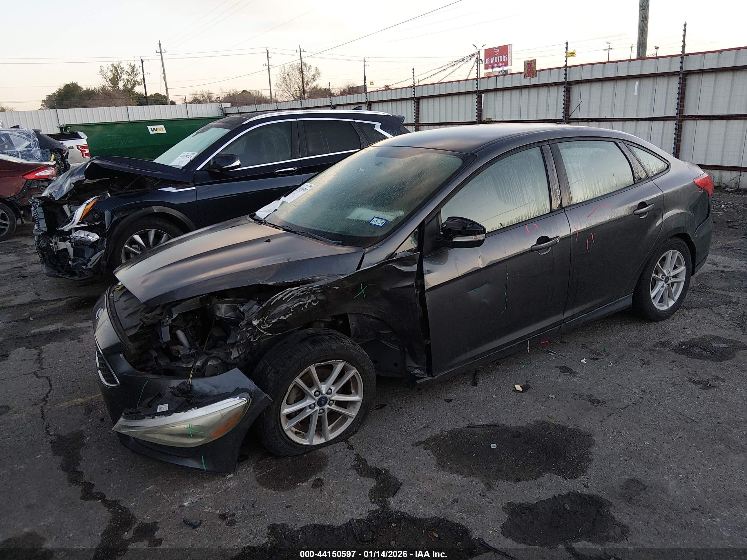FORD FOCUS image 2