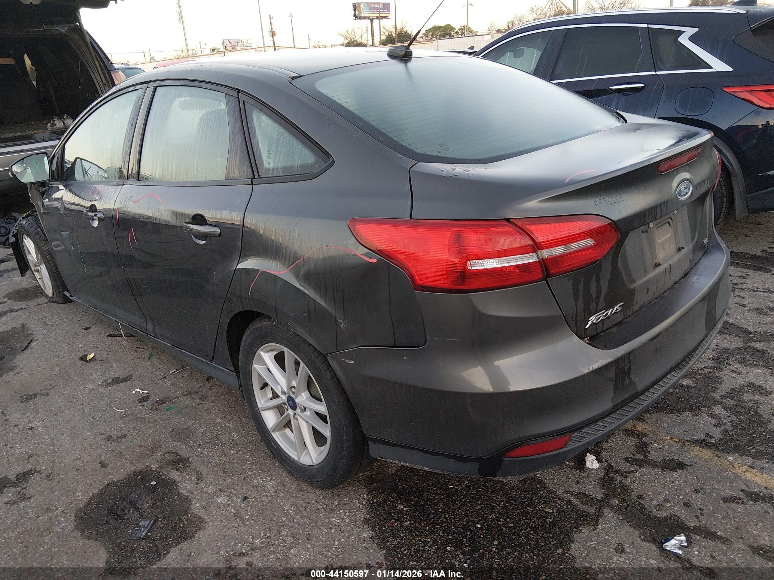 FORD FOCUS image 3