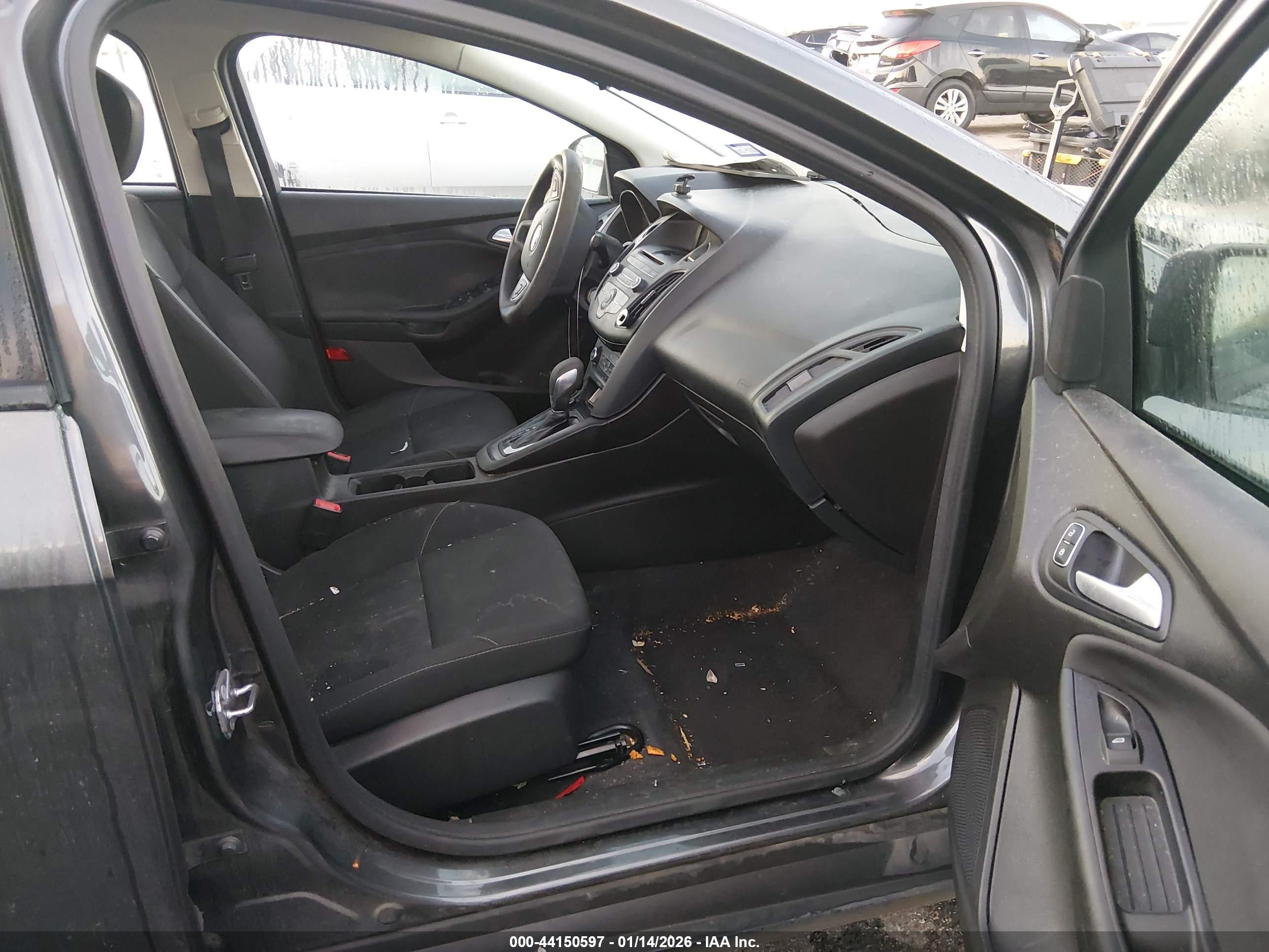 FORD FOCUS image 5