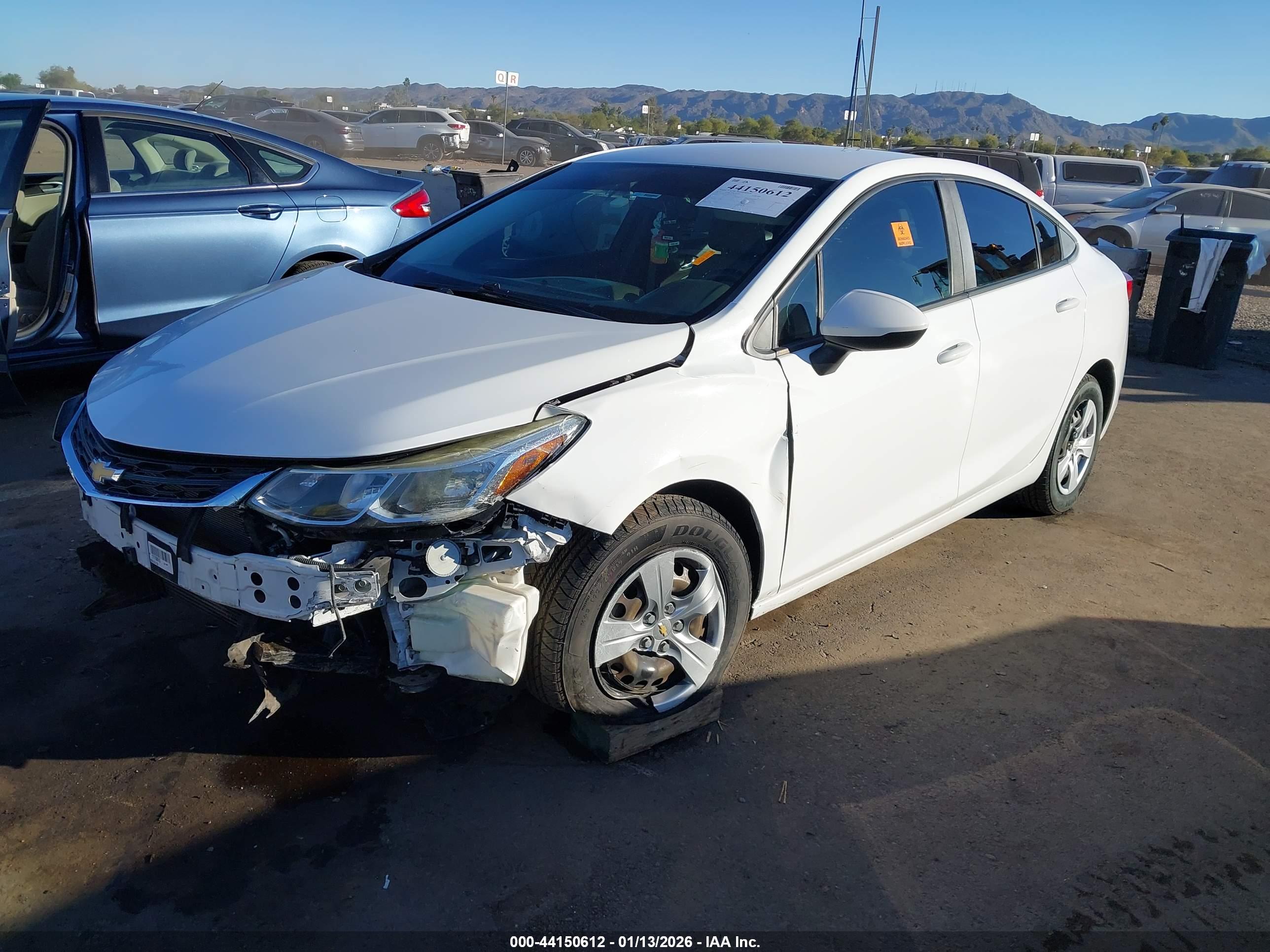 CHEVROLET CRUZE image 2