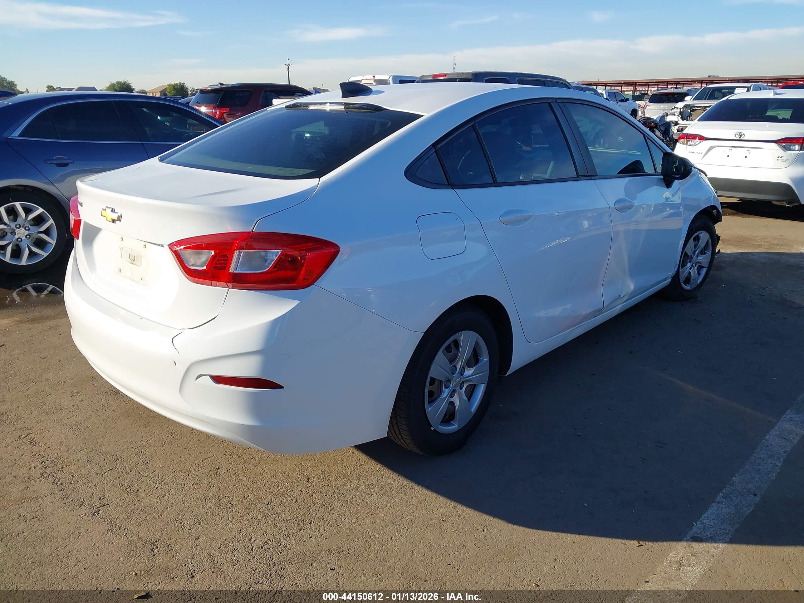 CHEVROLET CRUZE image 4