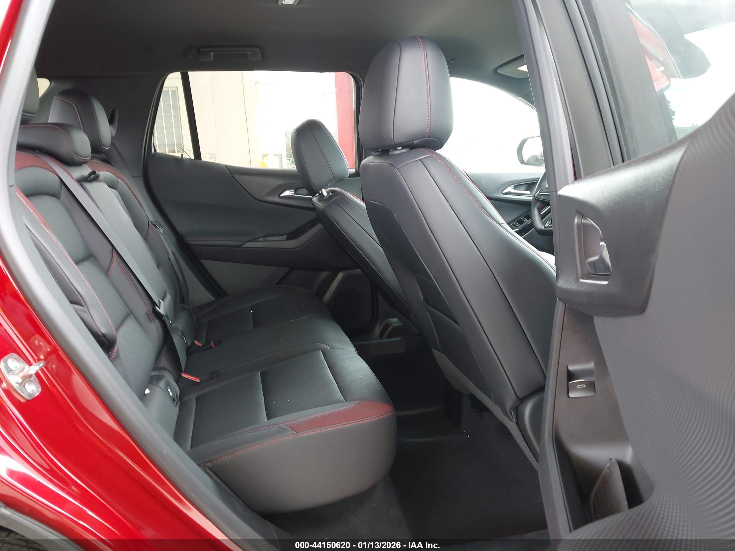 CHEVROLET EQUINOX image 8