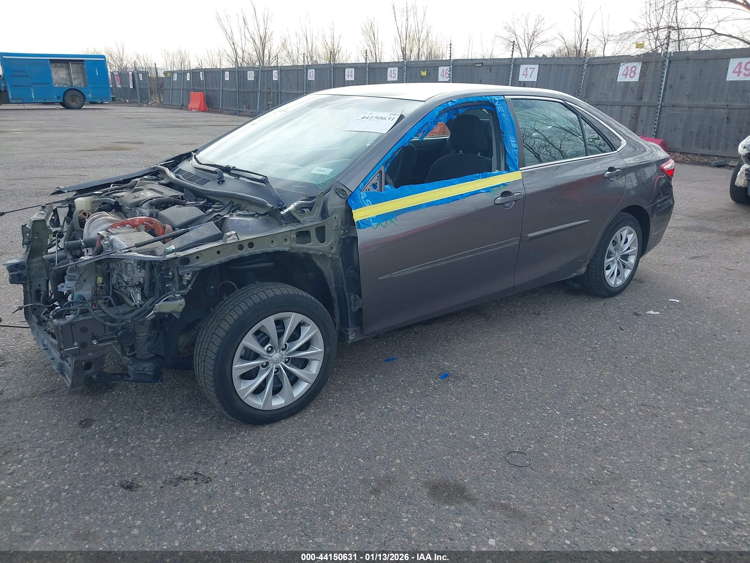 TOYOTA CAMRY image 2