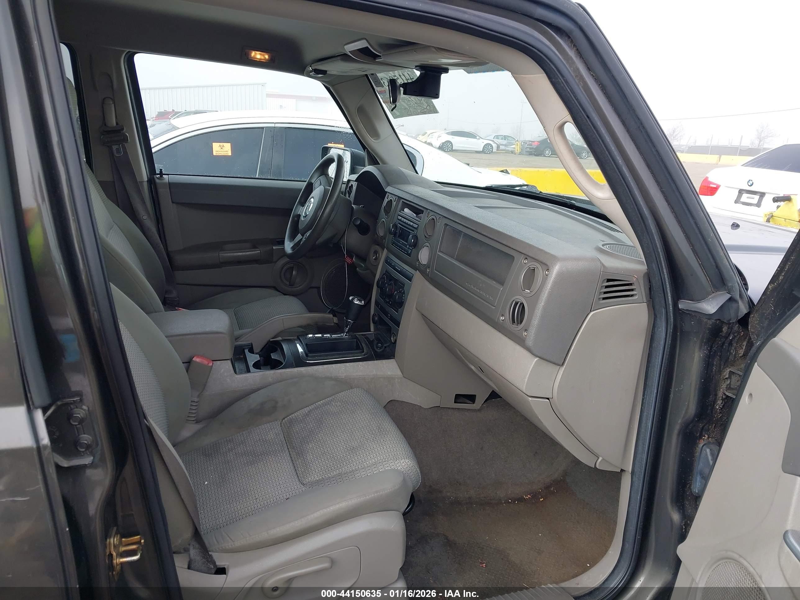 JEEP COMMANDER image 5