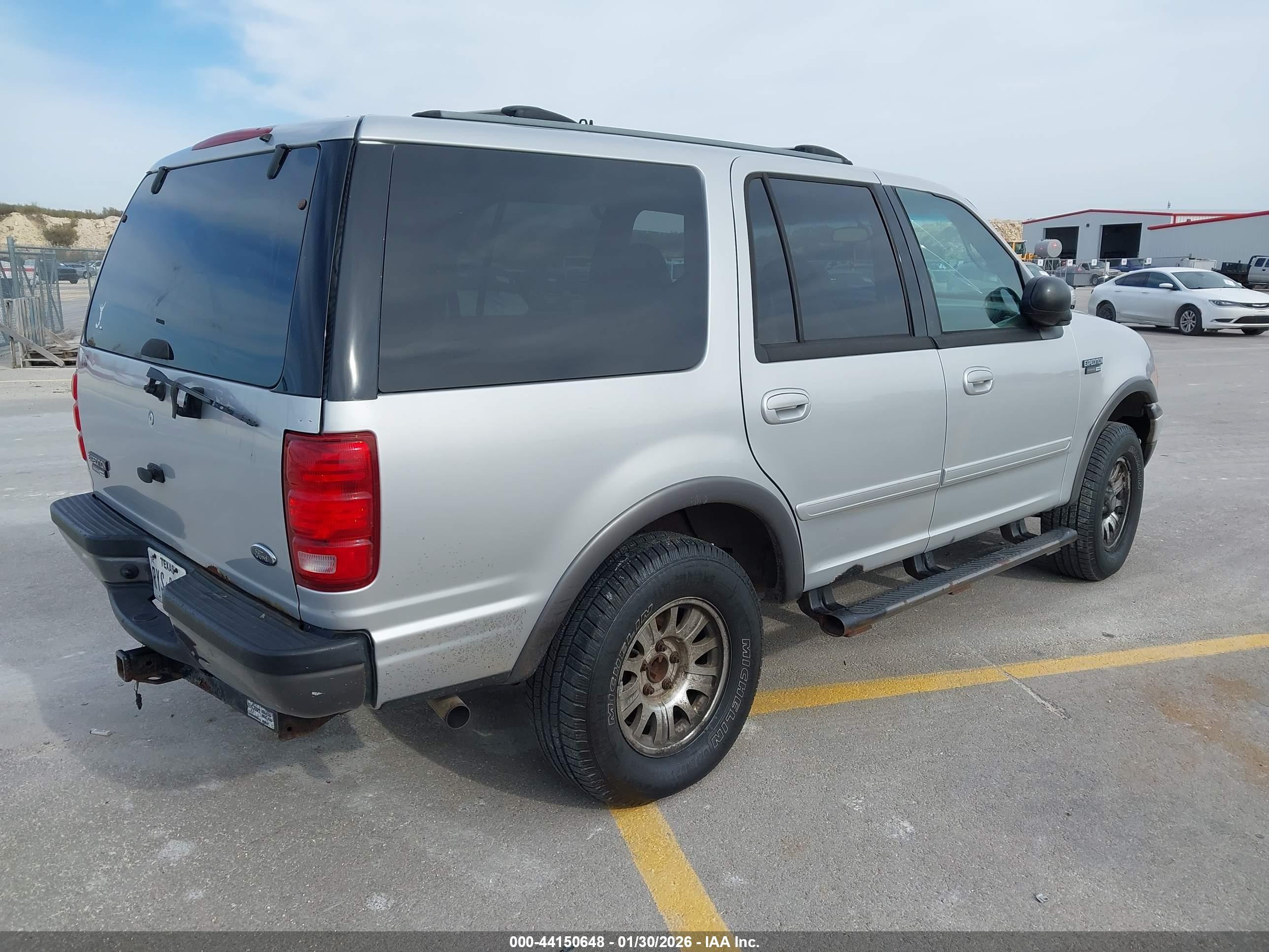 FORD EXPEDITION image 4