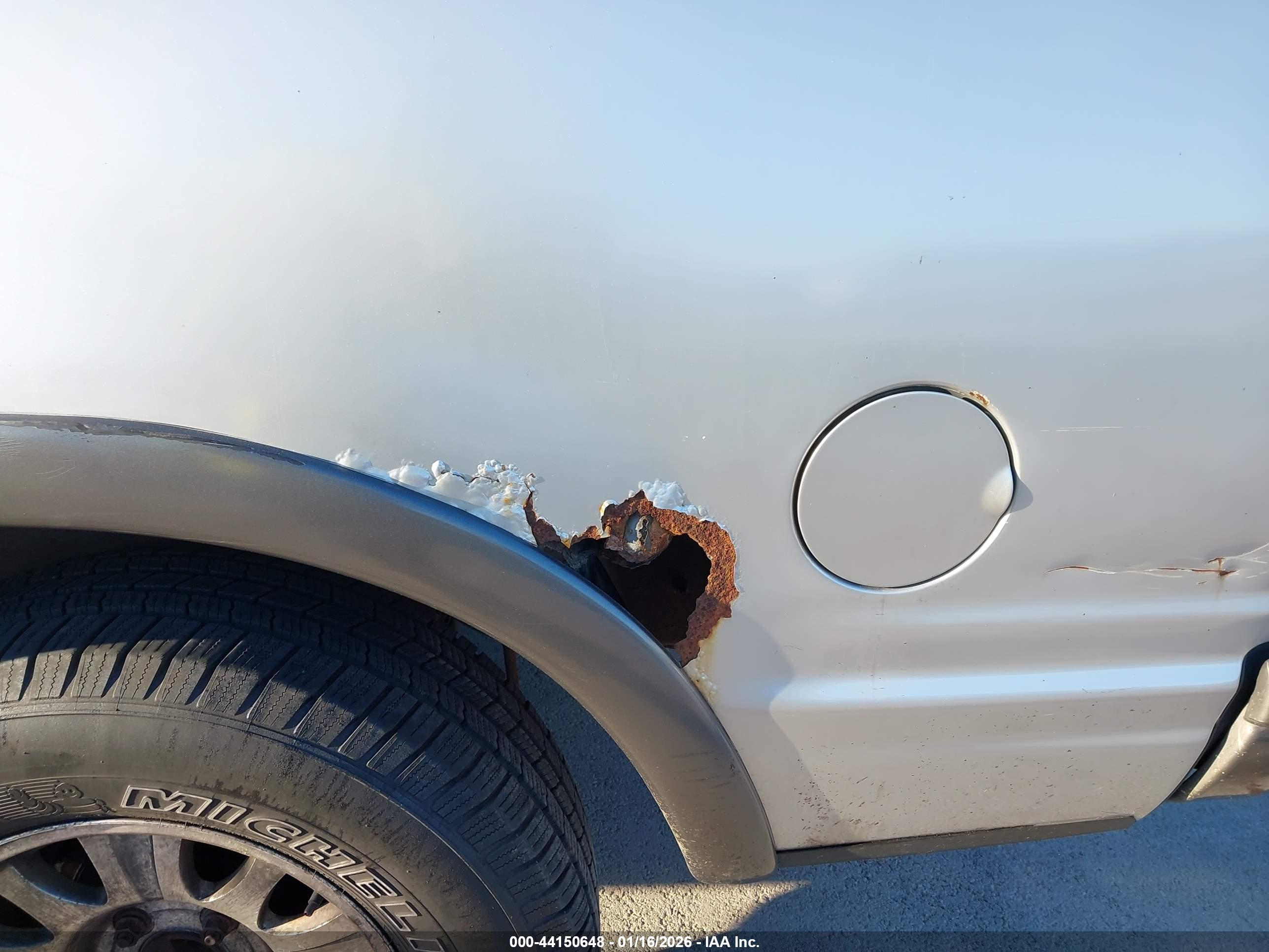 FORD EXPEDITION image 6
