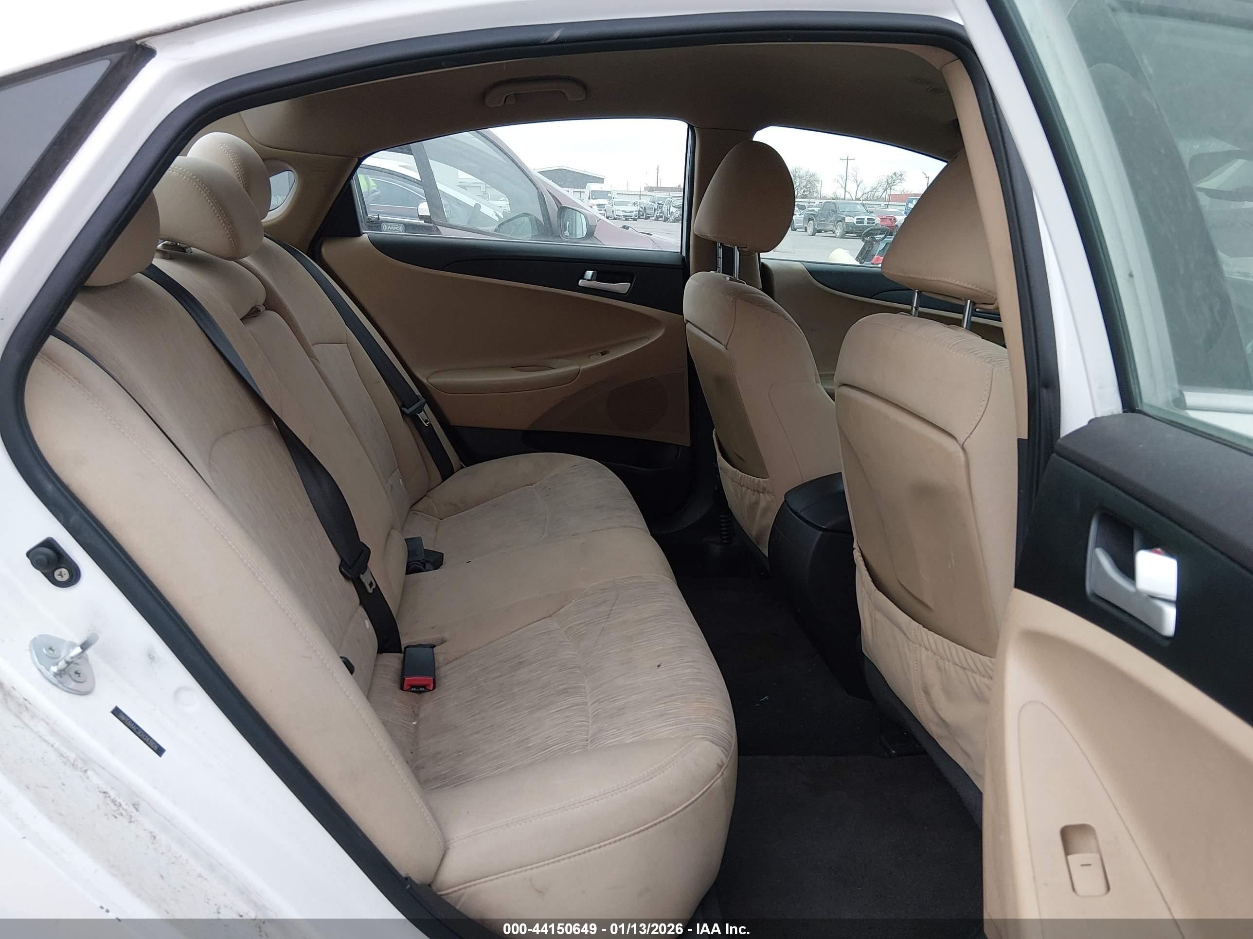 HYUNDAI SONATA image 8