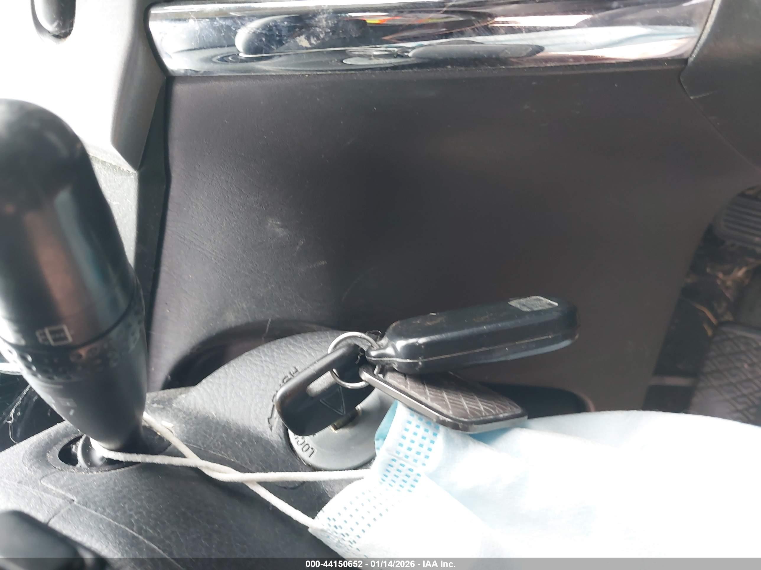PONTIAC VIBE image 11