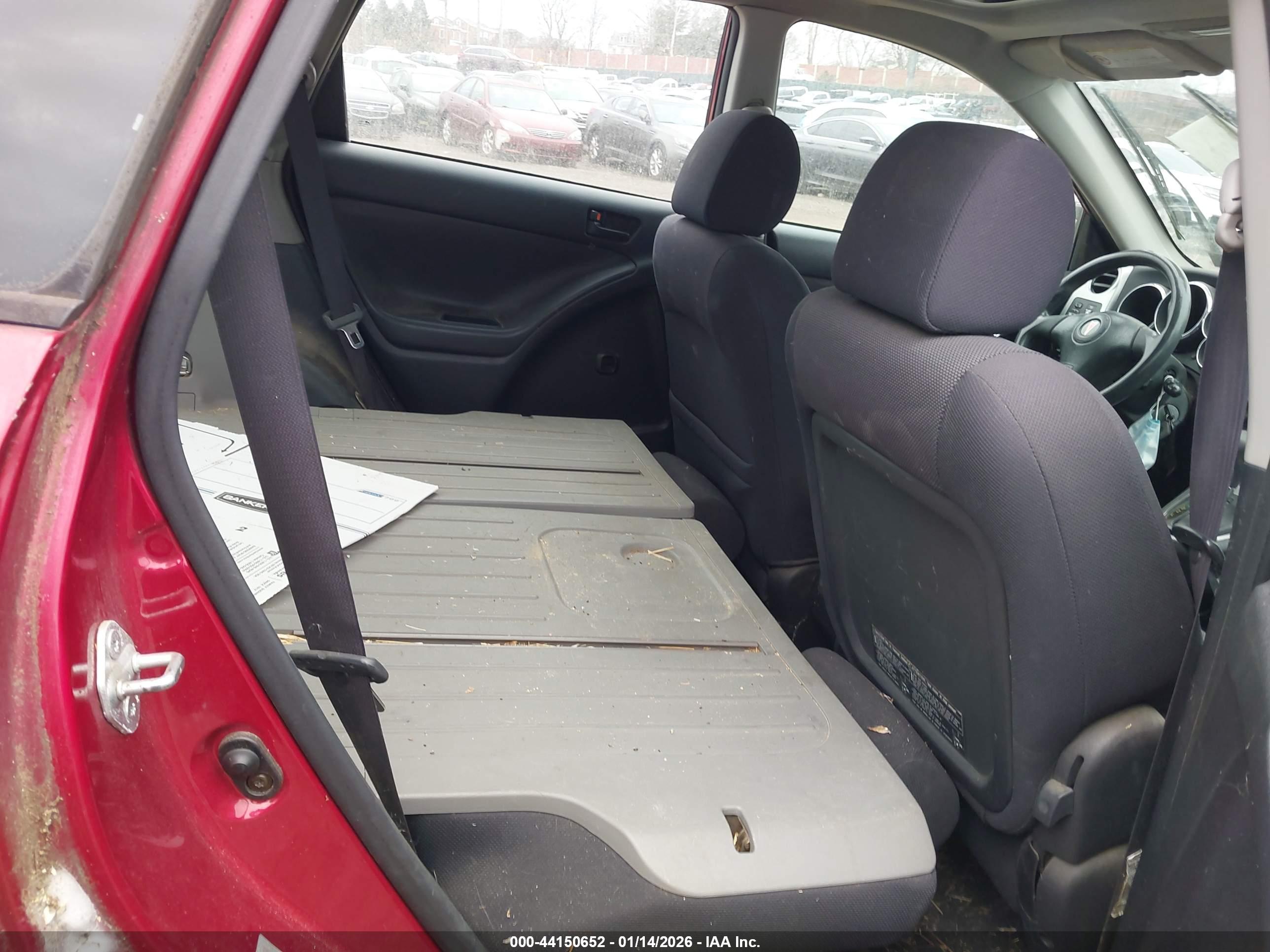 PONTIAC VIBE image 8