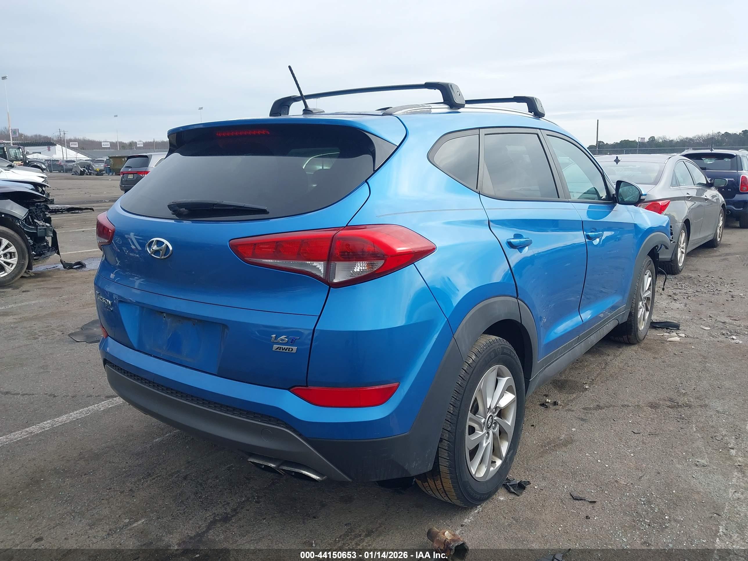 HYUNDAI TUCSON image 4