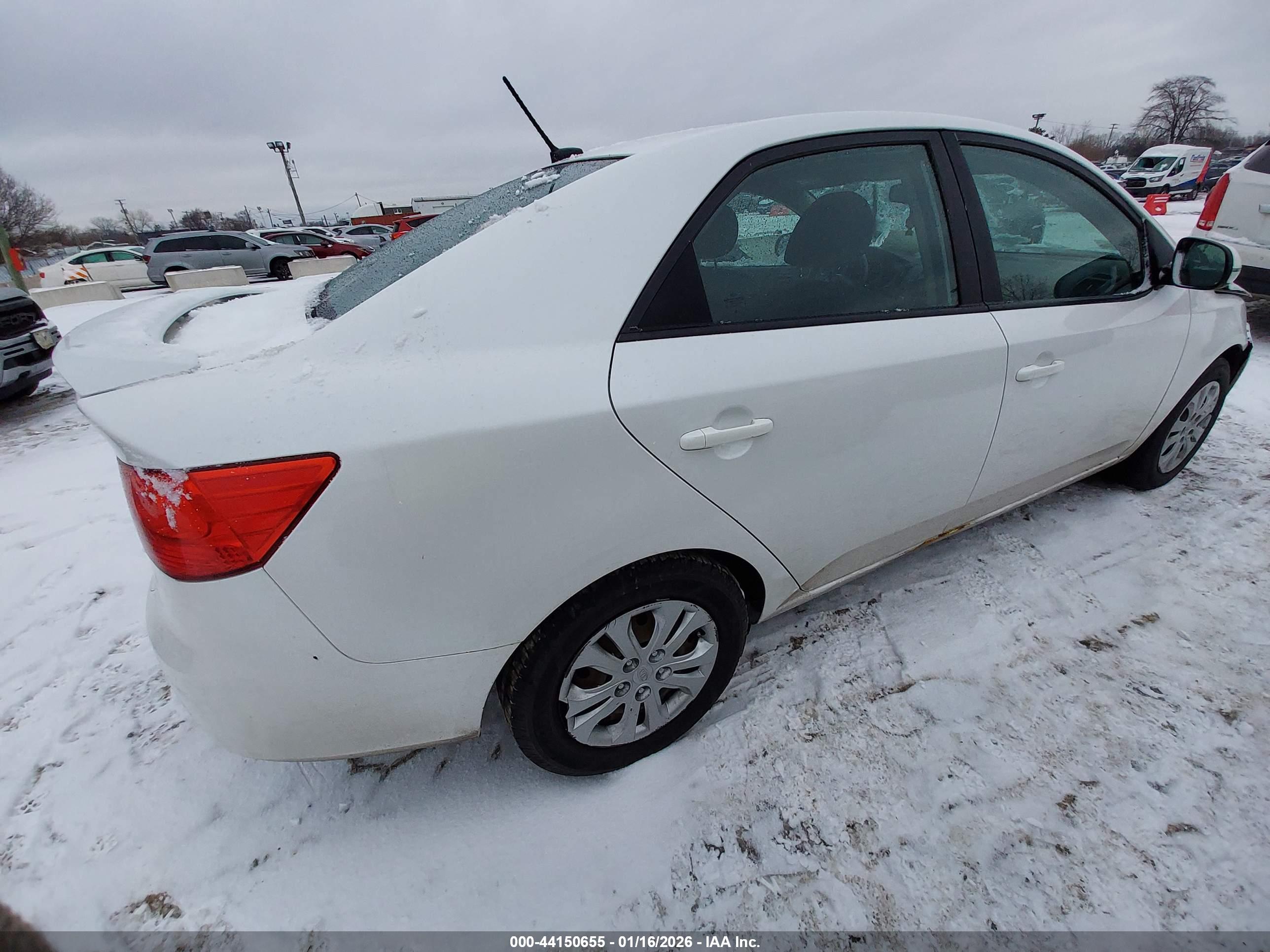 KIA FORTE image 4