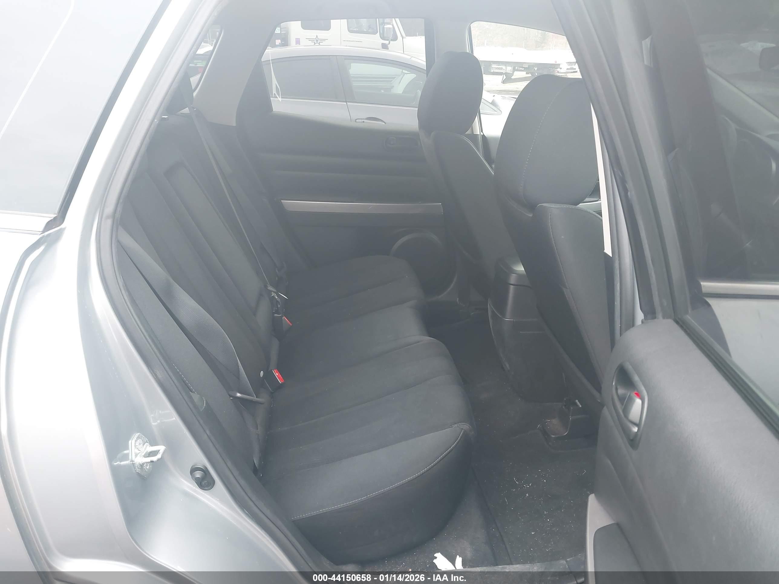 MAZDA CX-7 image 8