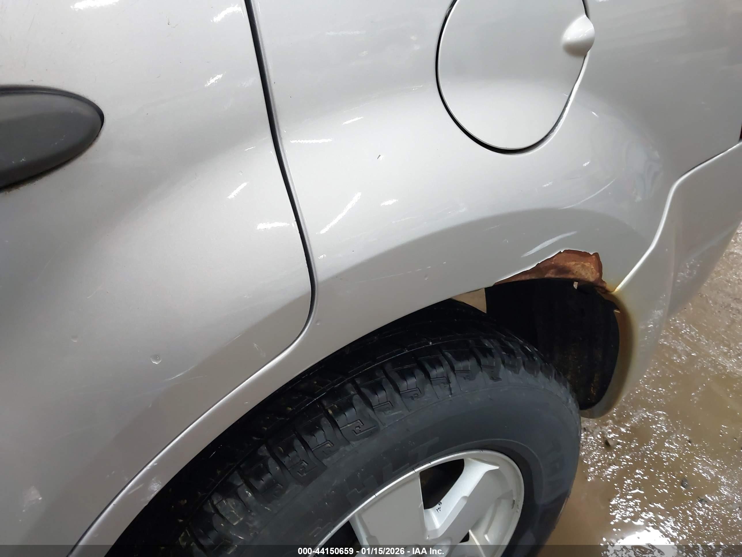 FORD ESCAPE image 6