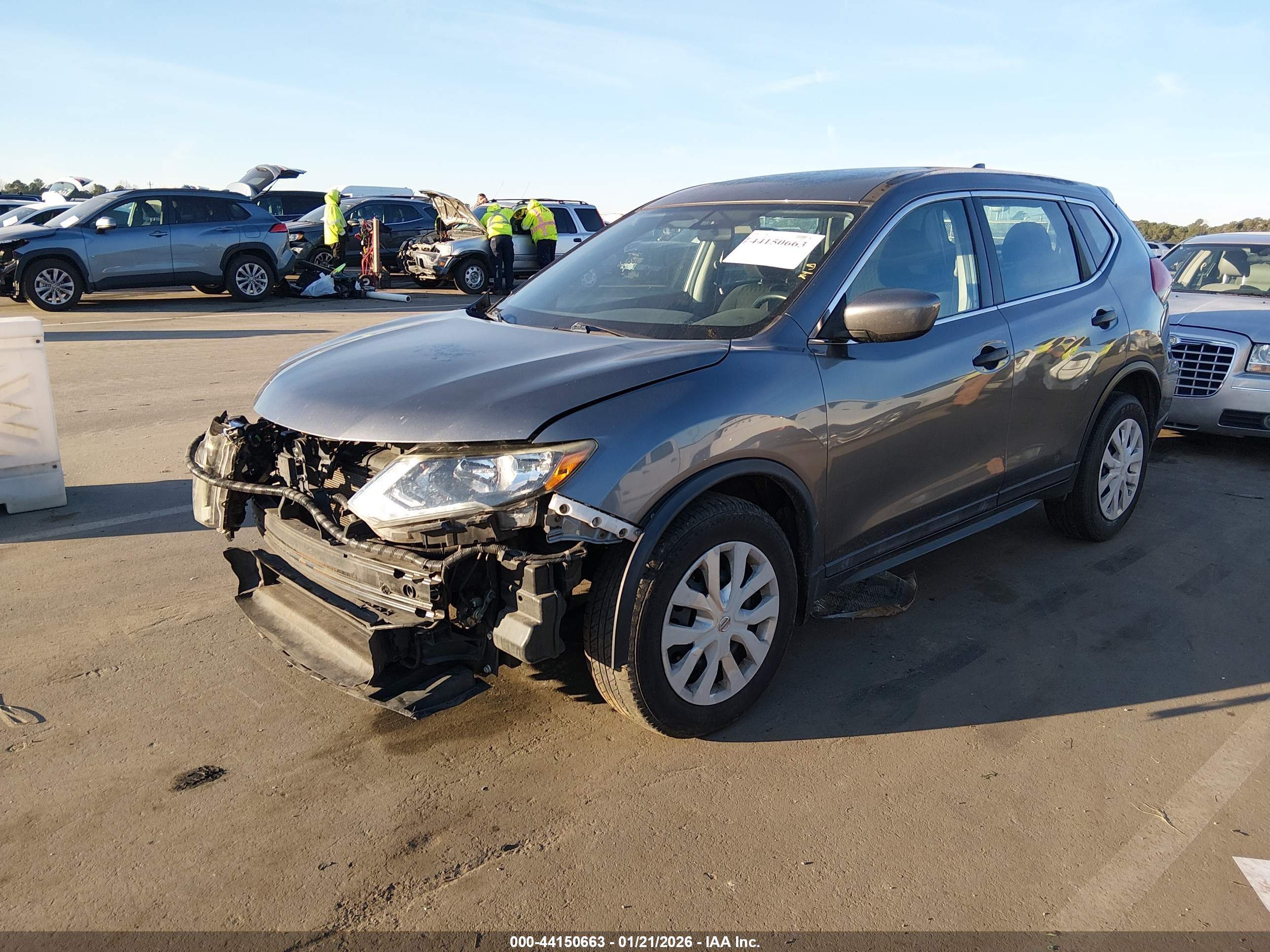 NISSAN ROGUE image 2