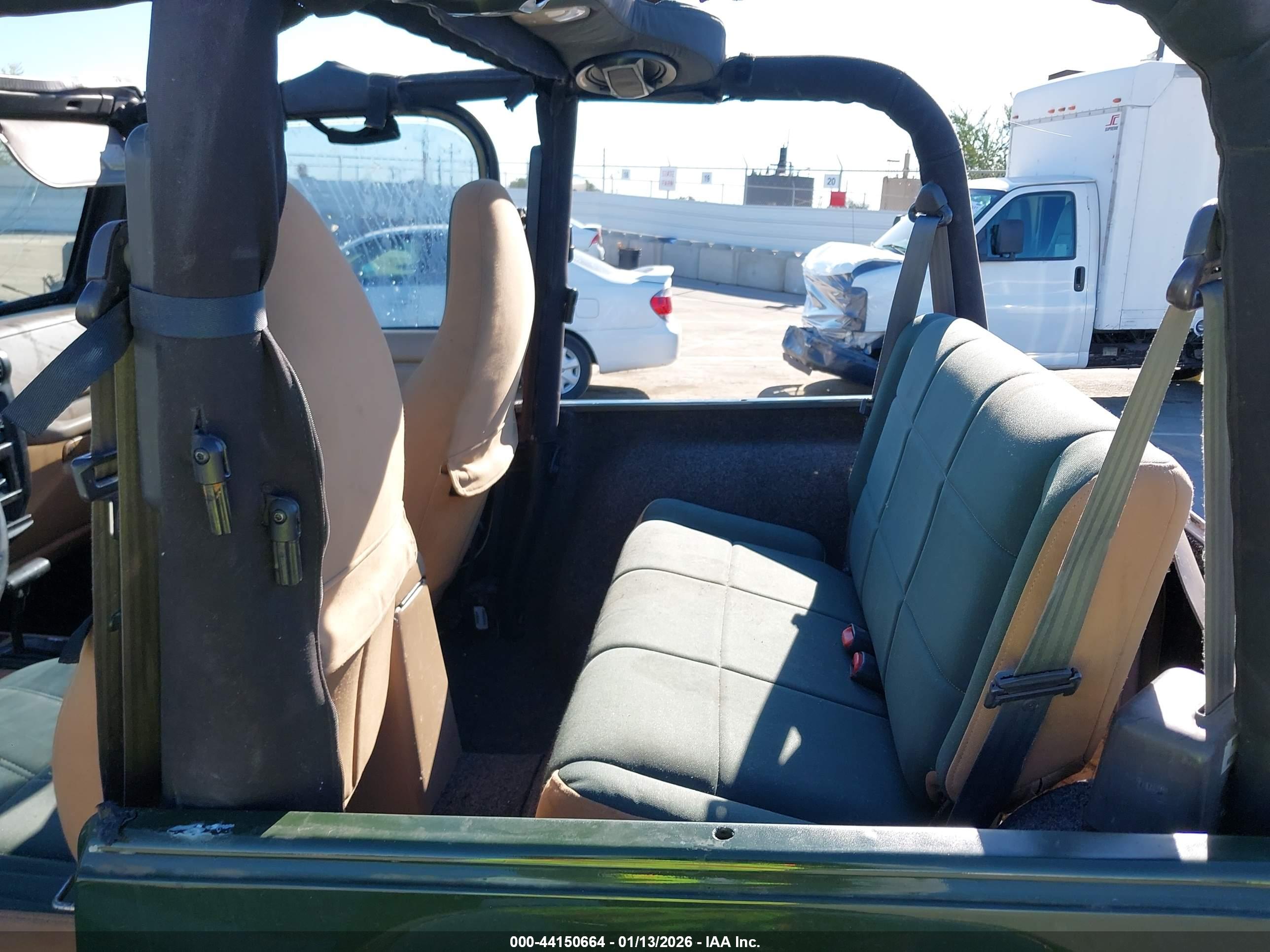 JEEP WRANGLER image 8