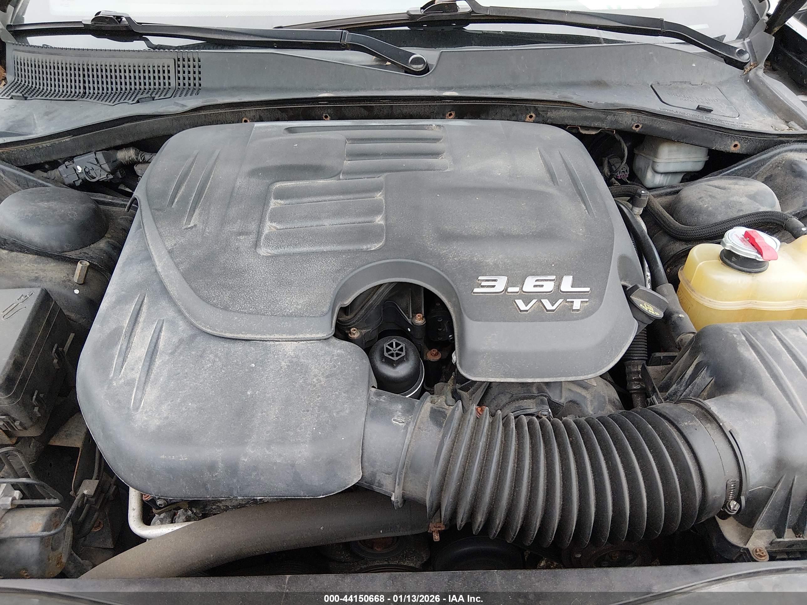CHRYSLER 300 image 10