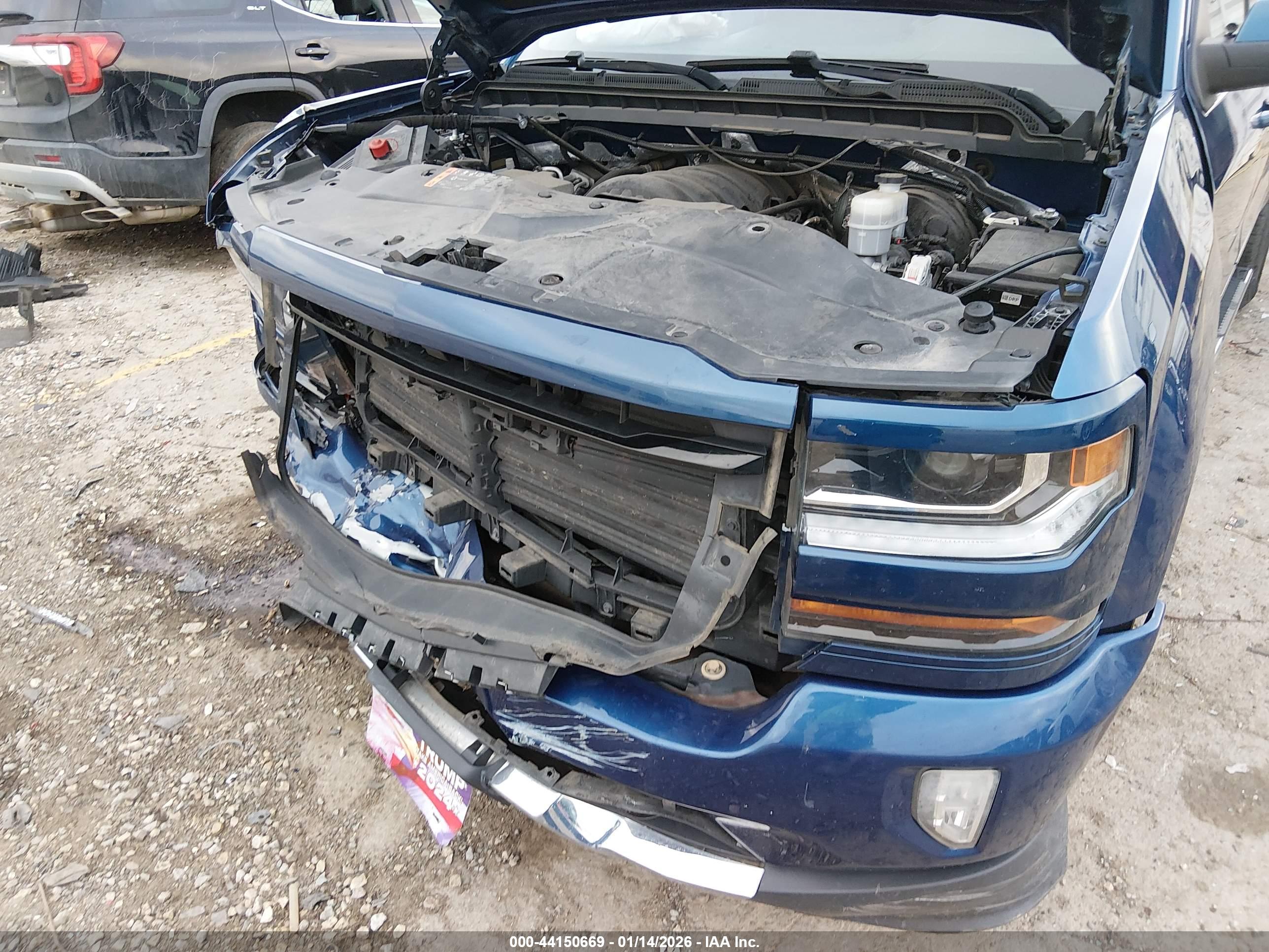CHEVROLET SILVERADO image 6
