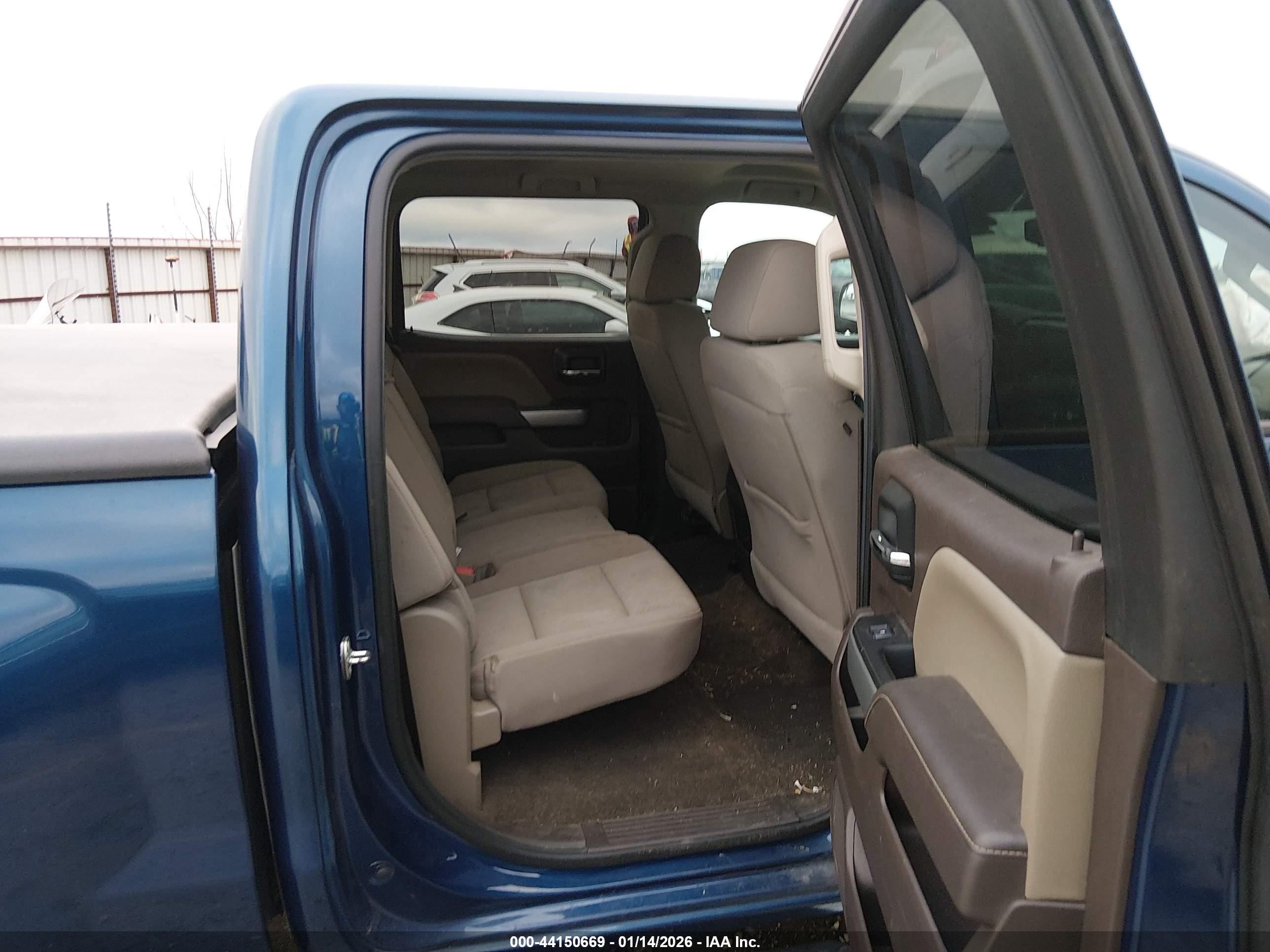 CHEVROLET SILVERADO image 8