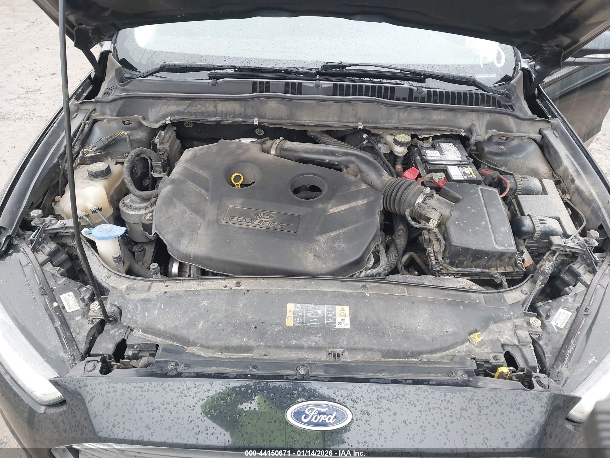 FORD FUSION image 10