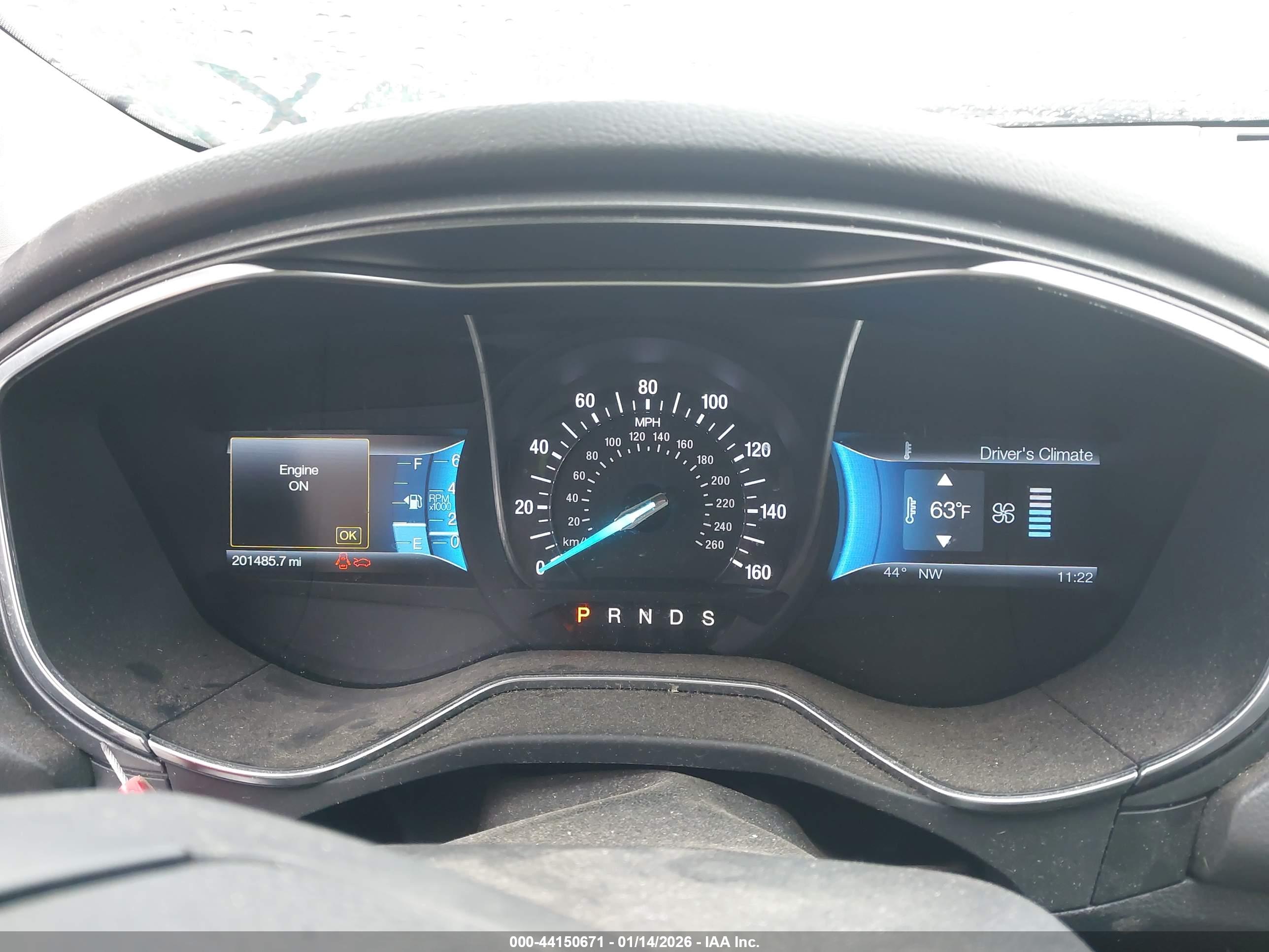 FORD FUSION image 7