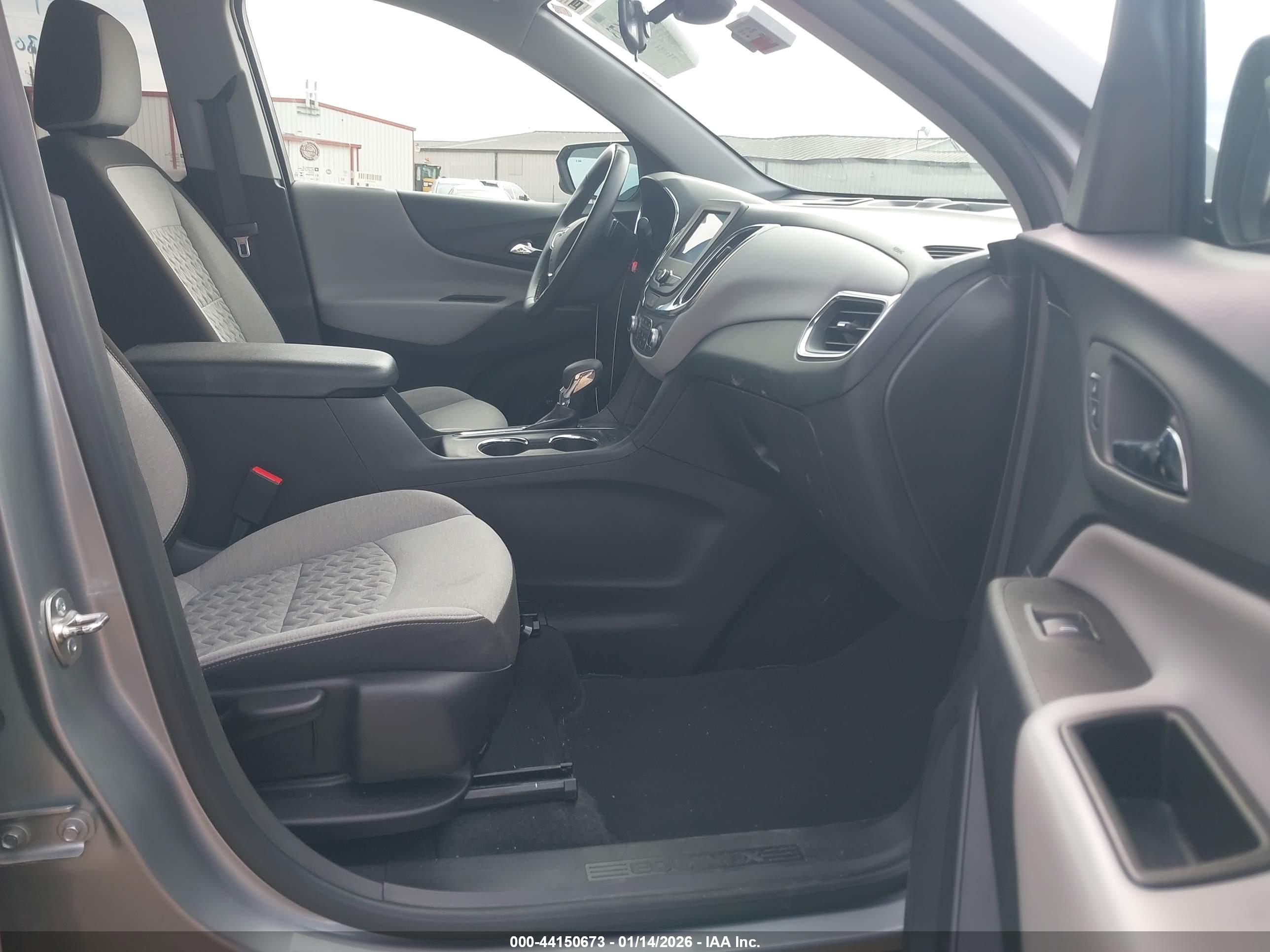 CHEVROLET EQUINOX image 5