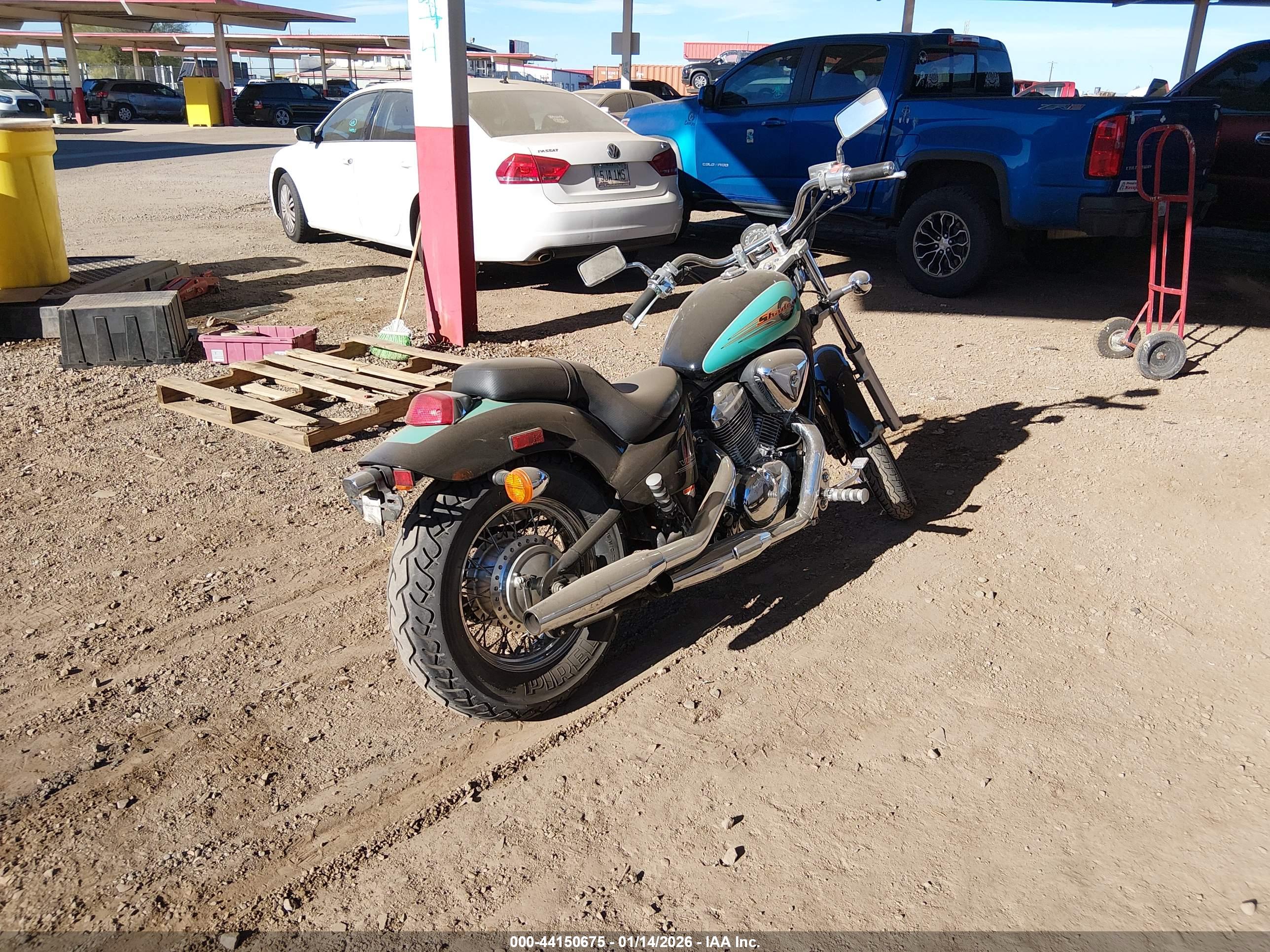 HONDA VT600 image 4