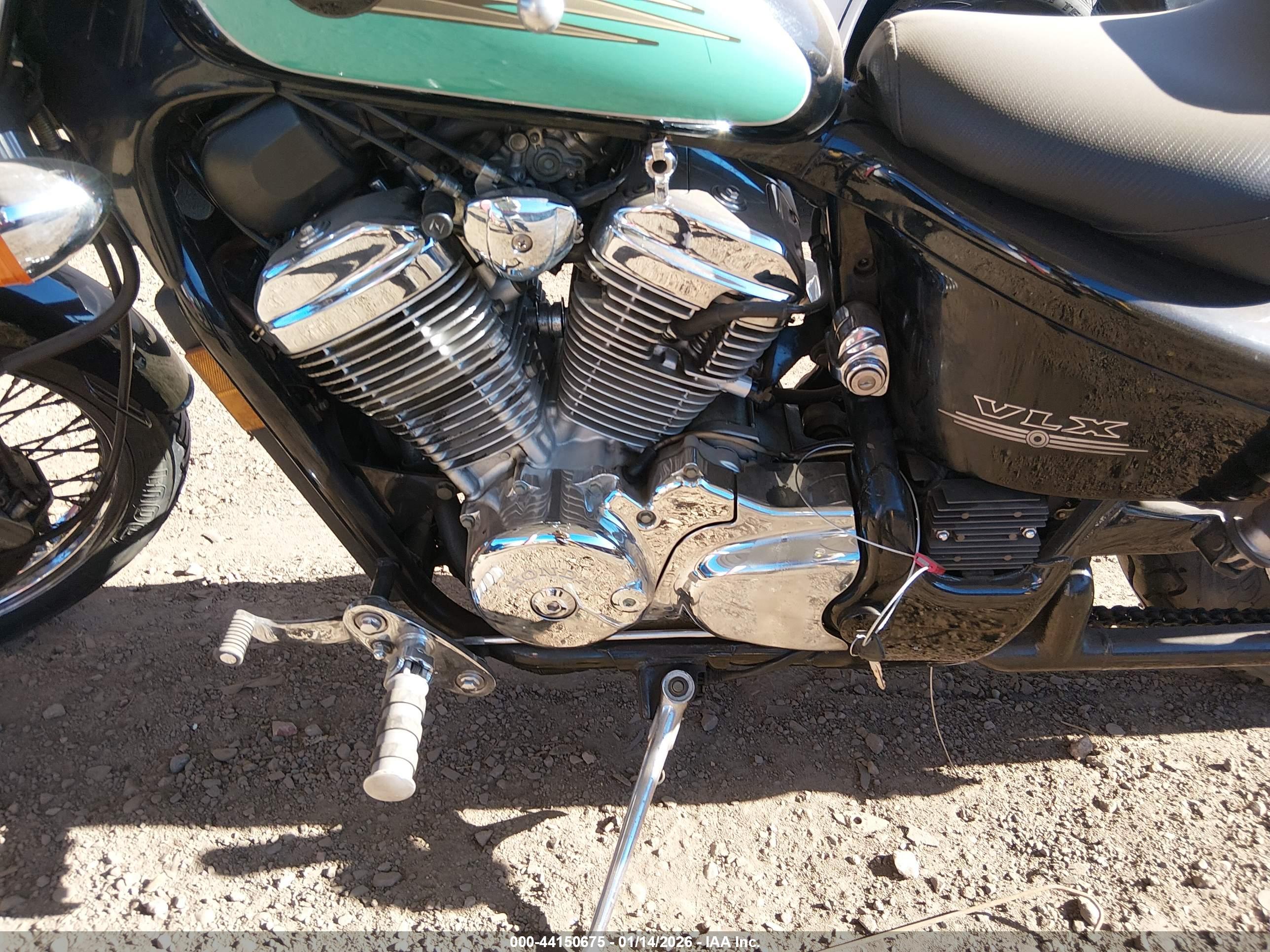 HONDA VT600 image 9