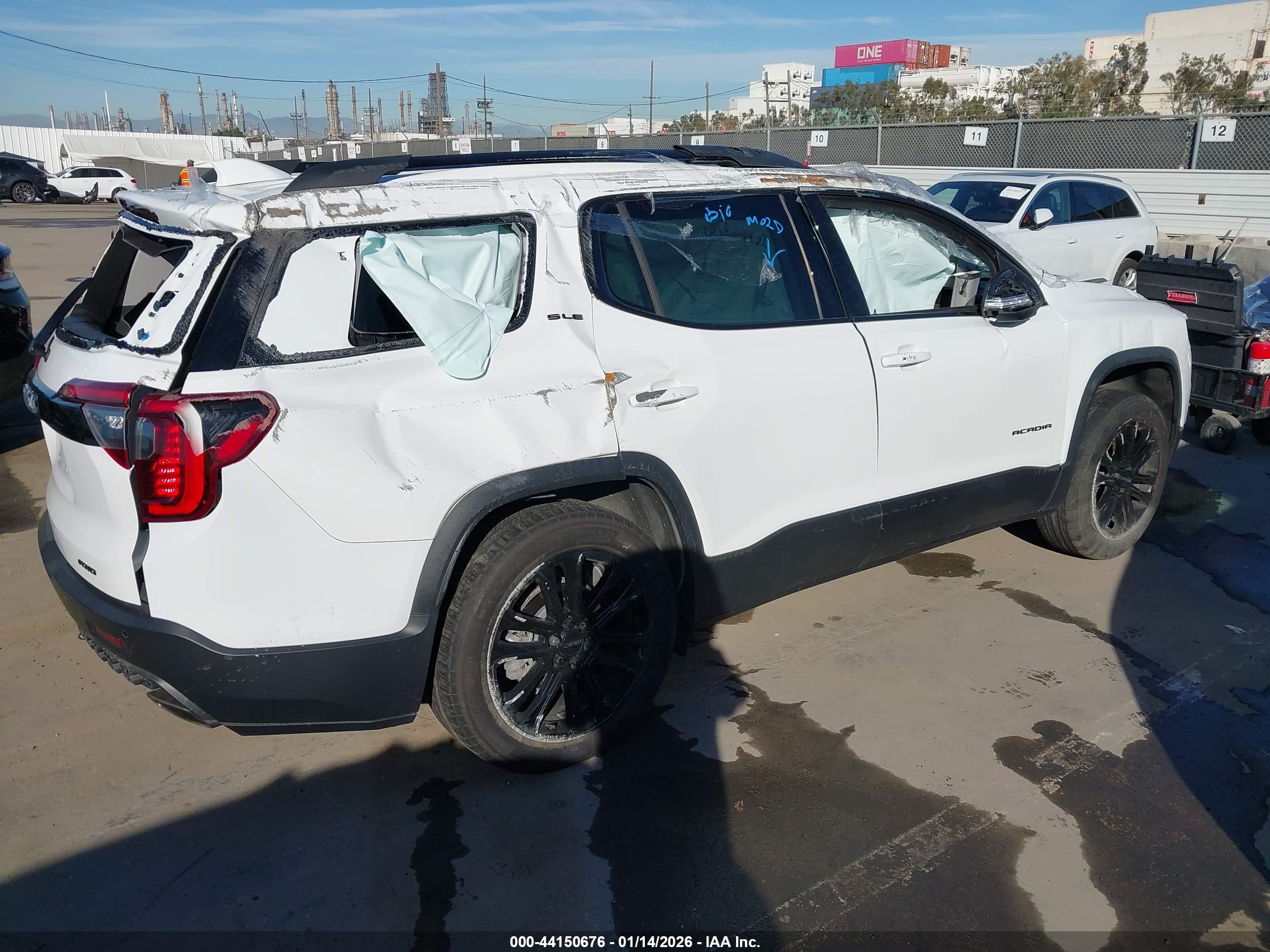 GMC ACADIA image 4