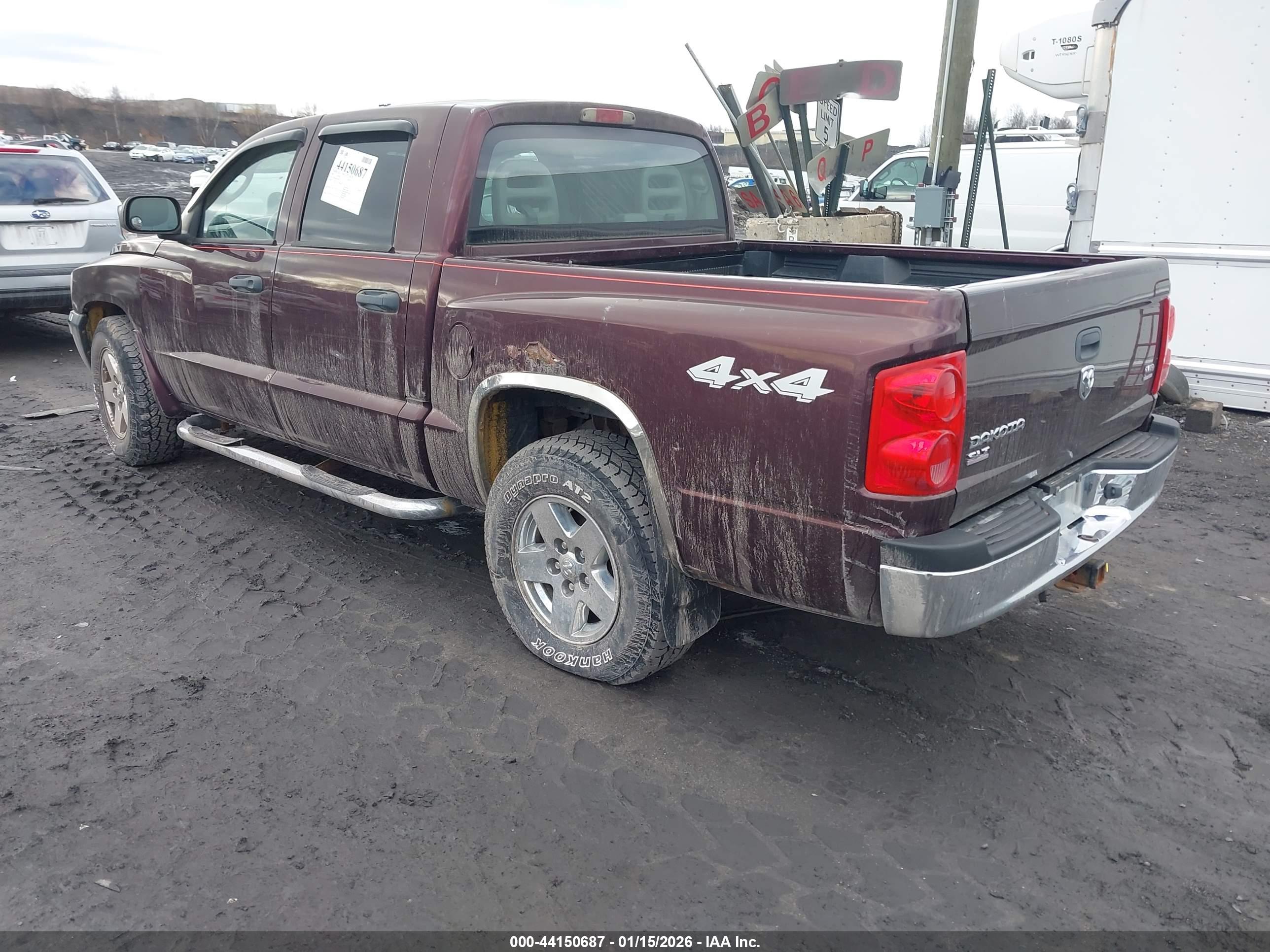 DODGE DAKOTA image 3