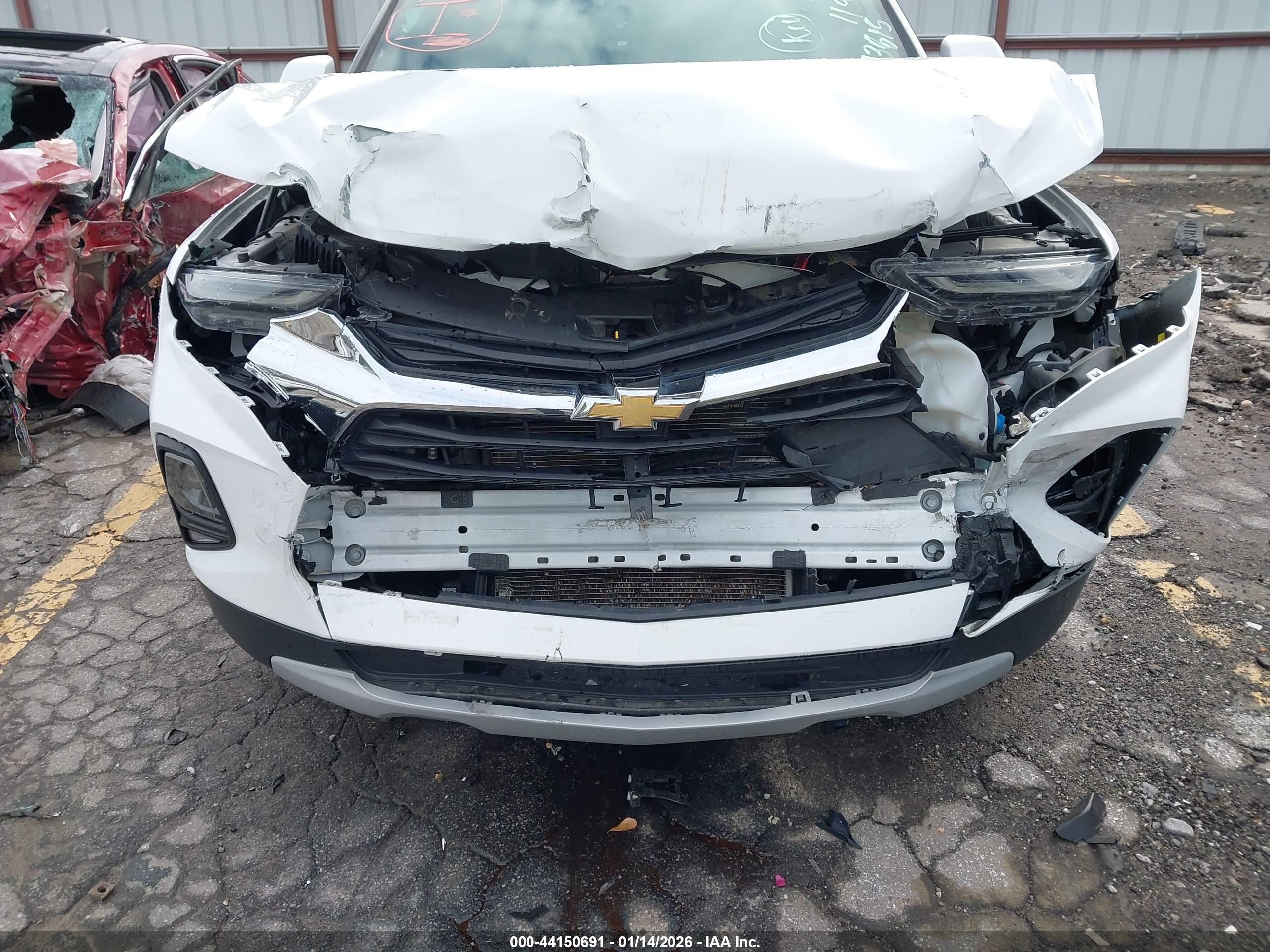 CHEVROLET BLAZER image 6