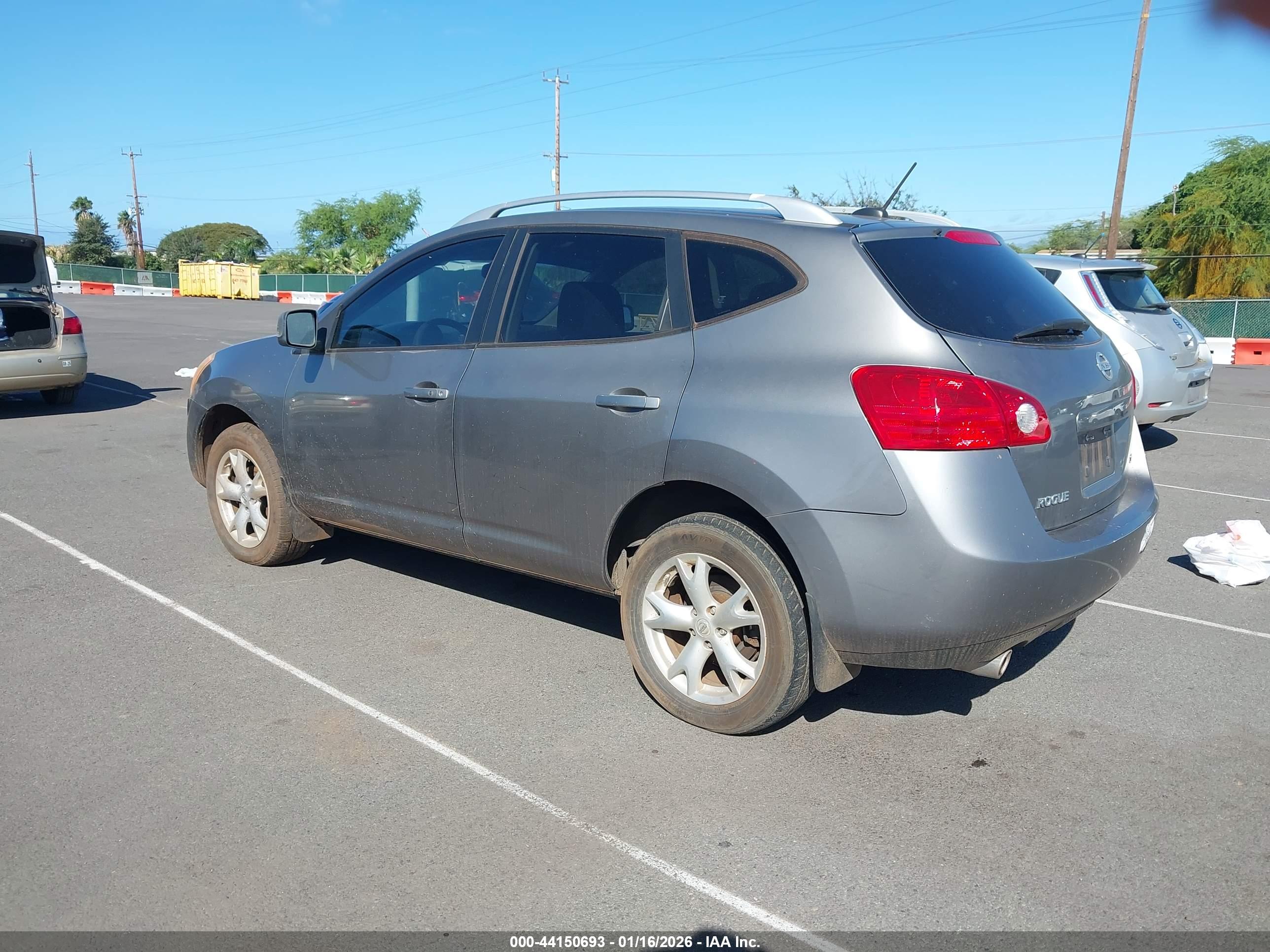 NISSAN ROGUE image 3