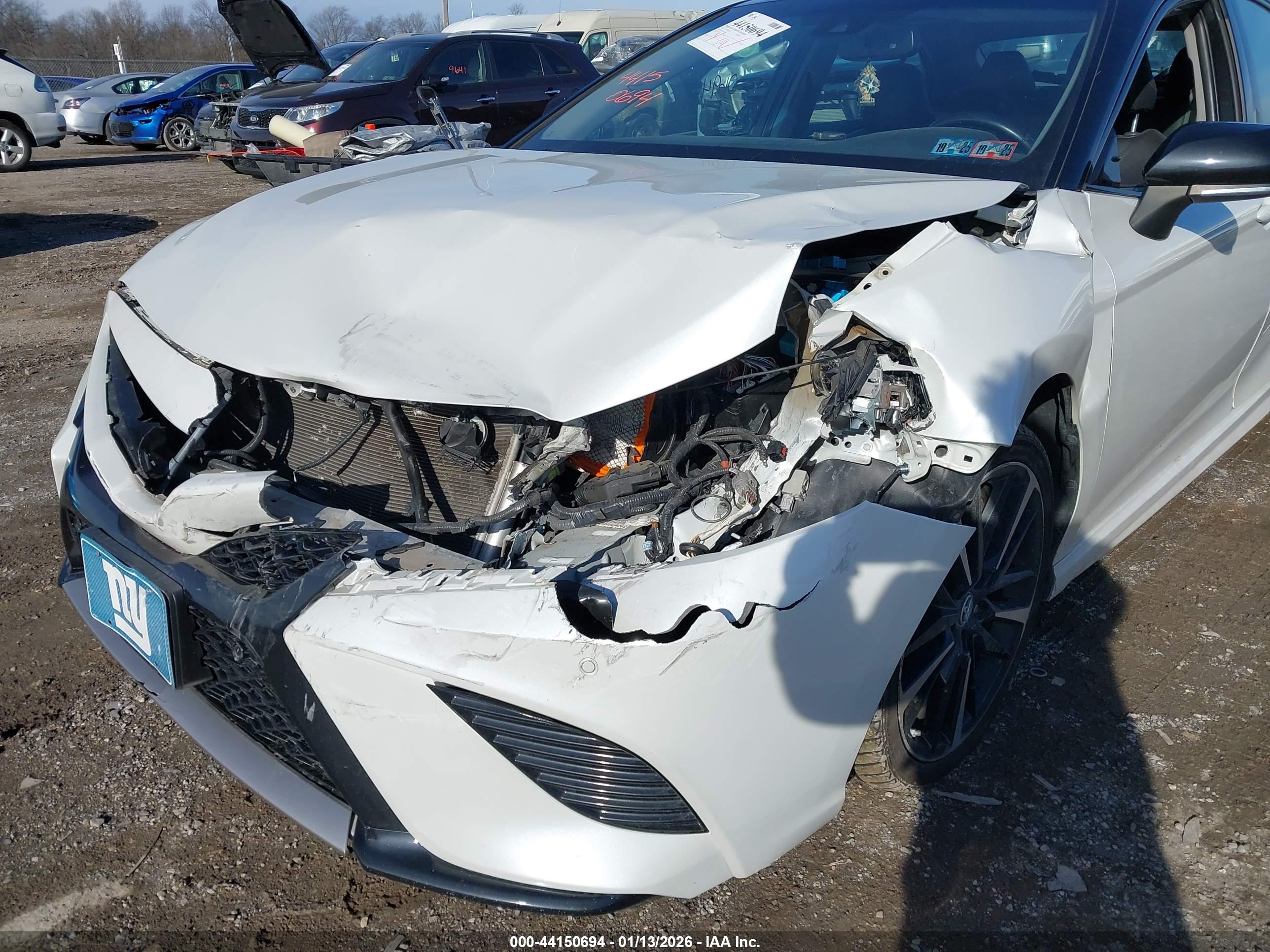 TOYOTA CAMRY image 6