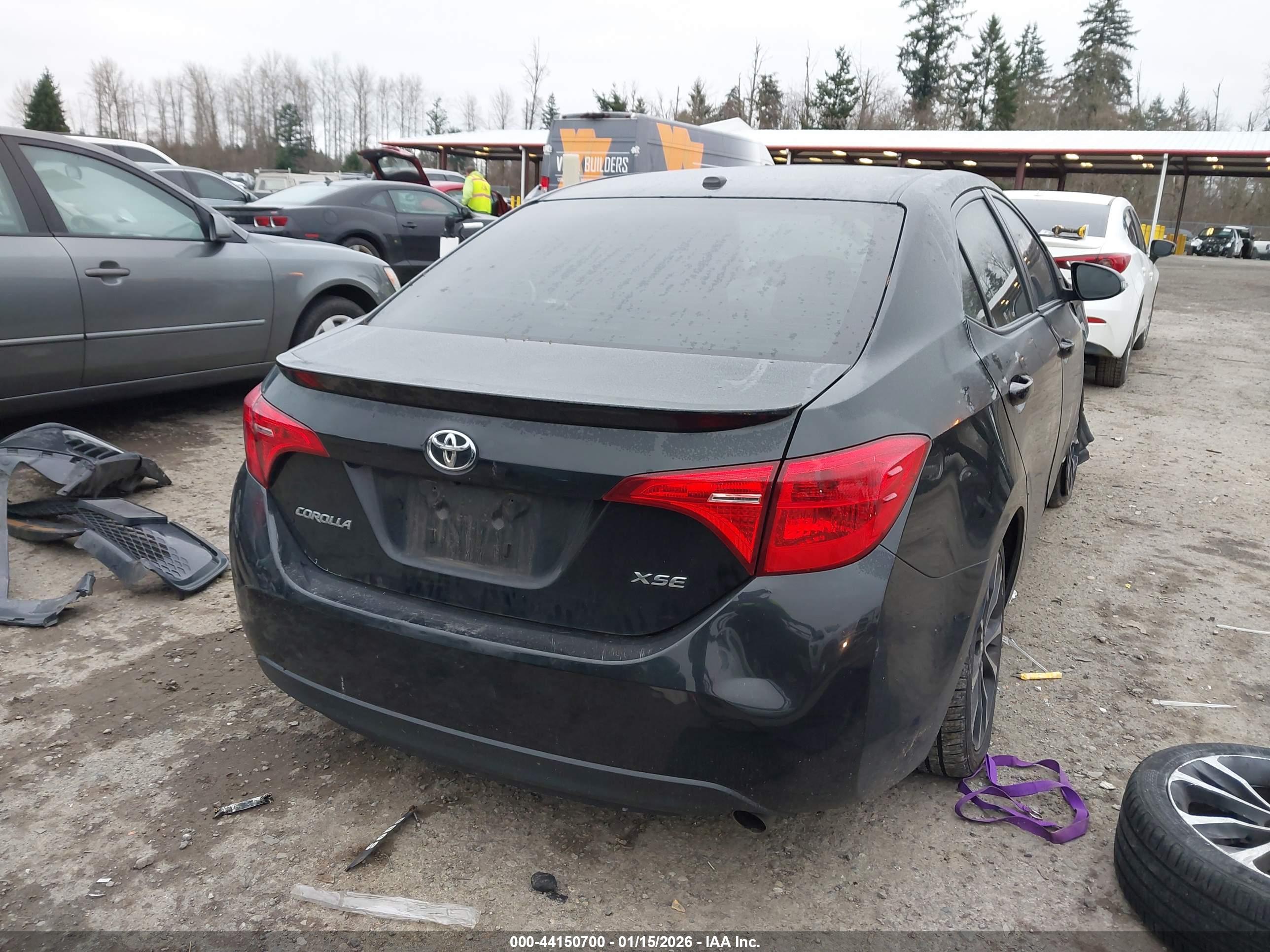 TOYOTA COROLLA image 4